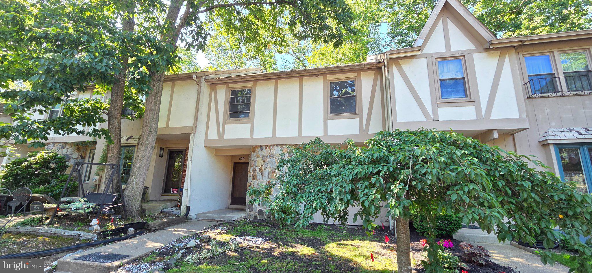 620 JAEGER COURT