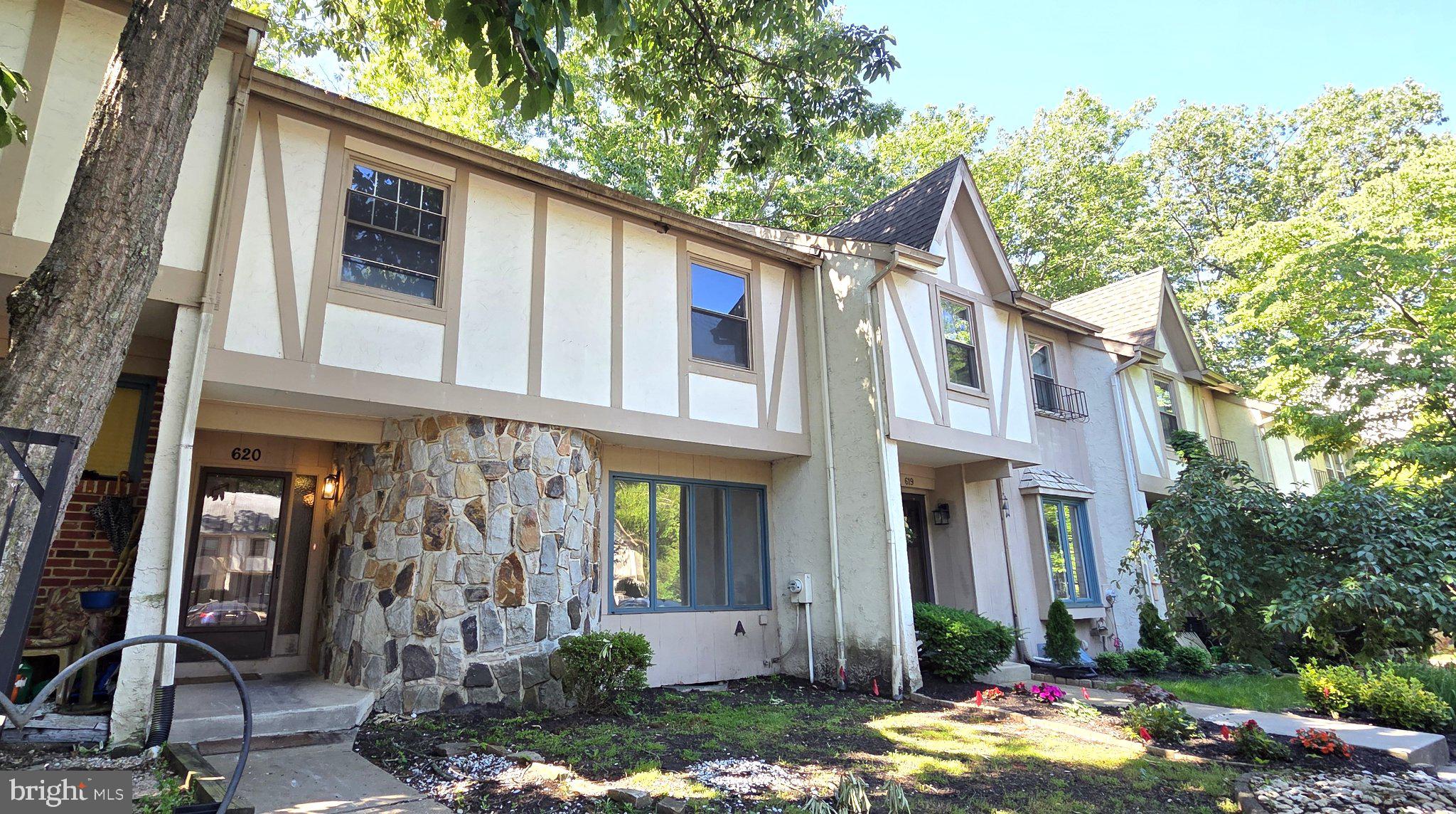 620 JAEGER COURT