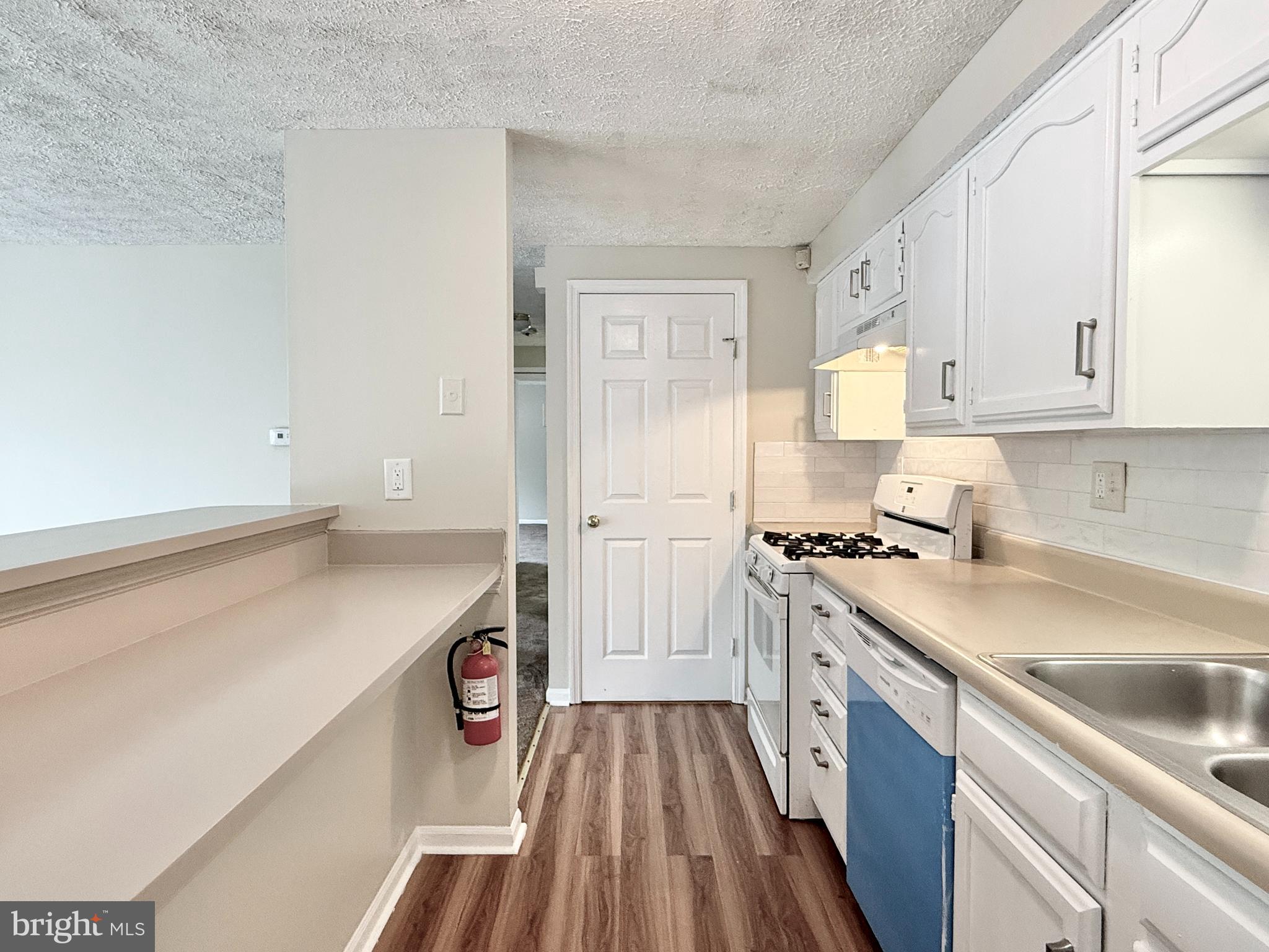 KENWOOD - Residential Lease