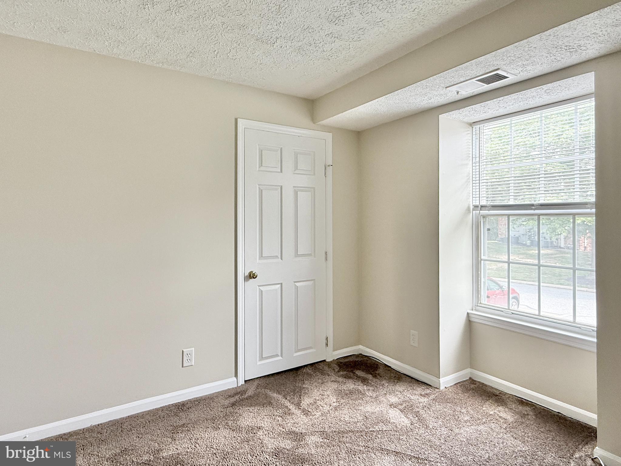 KENWOOD - Residential Lease