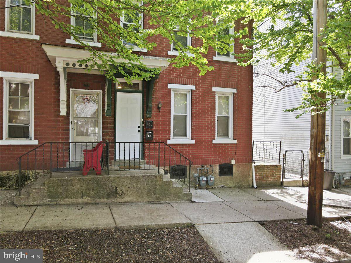 247 W FAIRVIEW STREET