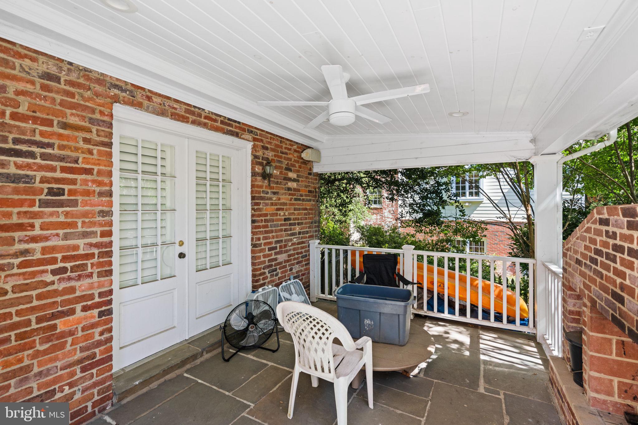 CHEVY CHASE - Residential