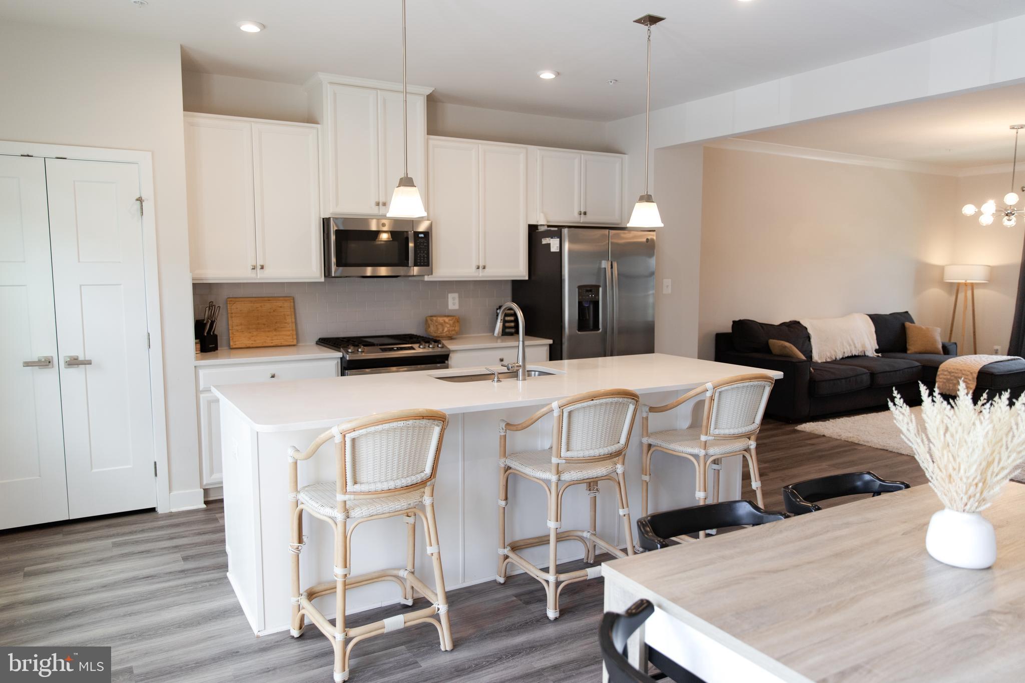 LAKE LINGANORE OAKDALE - Residential Lease