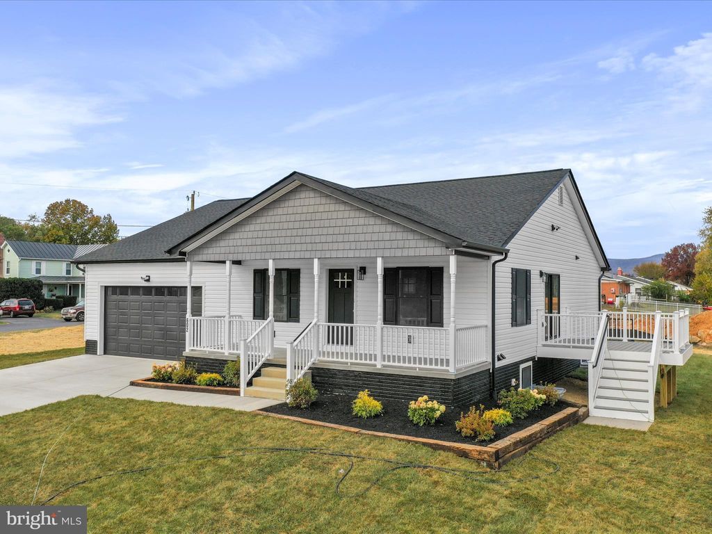 Photo of 602 W Spring Street, WOODSTOCK, VA 22664 (MLS # VASH2012892)