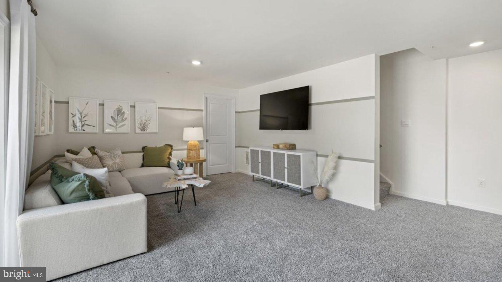 TOLLHOUSE WOODS - Residential