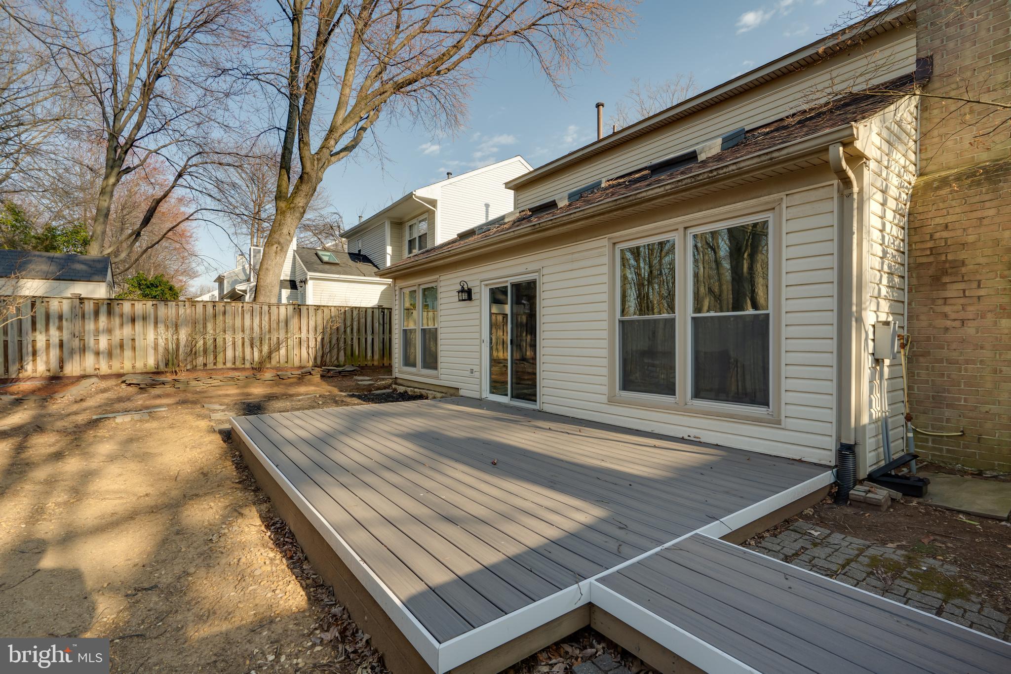 LANDSDOWNE - Residential