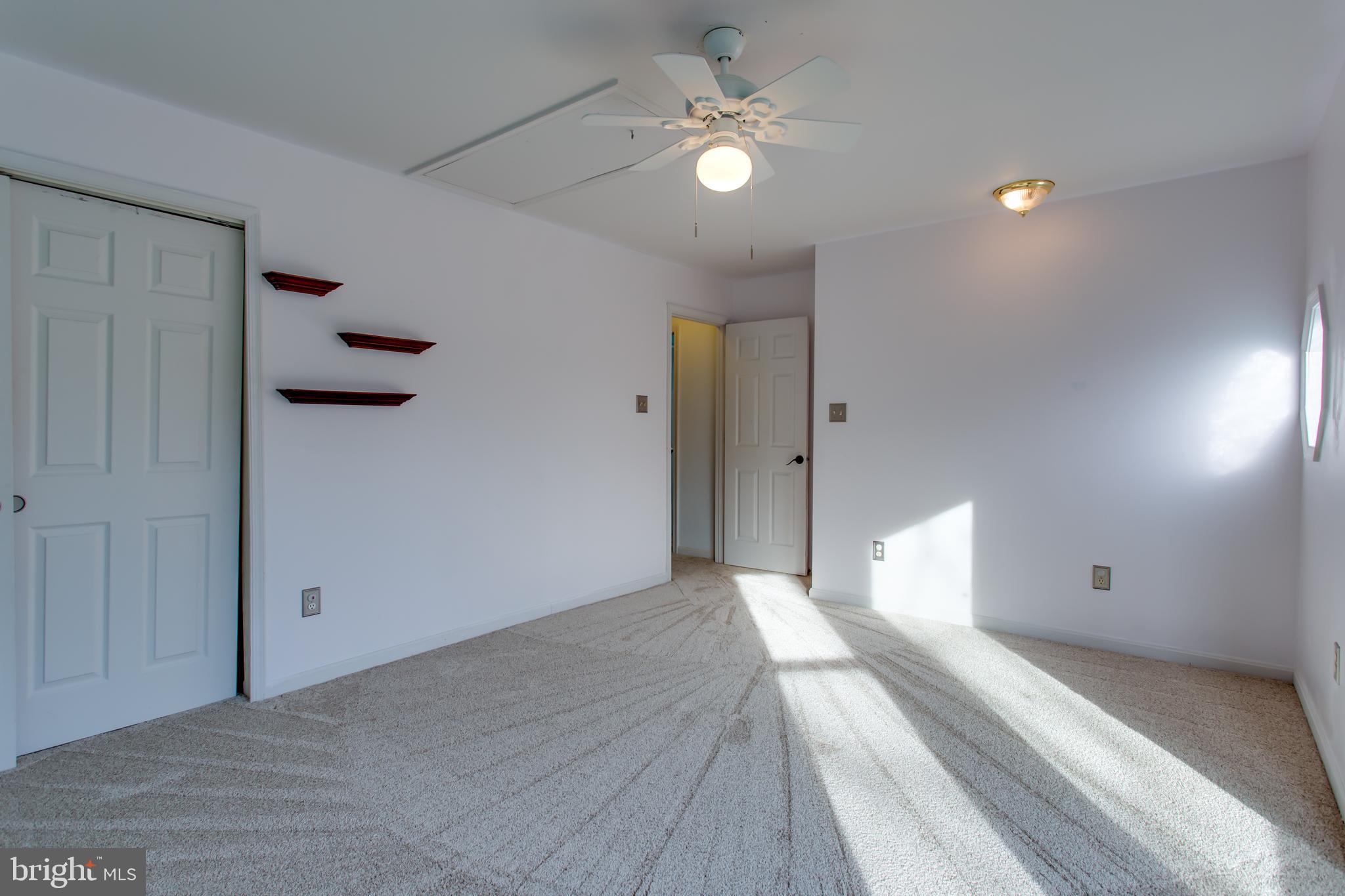 LANDSDOWNE - Residential