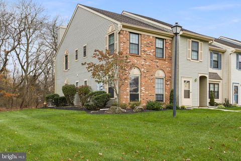 Townhouse For Sale - 139 Wyndham Place<br/> TRENTON, NJ 08691