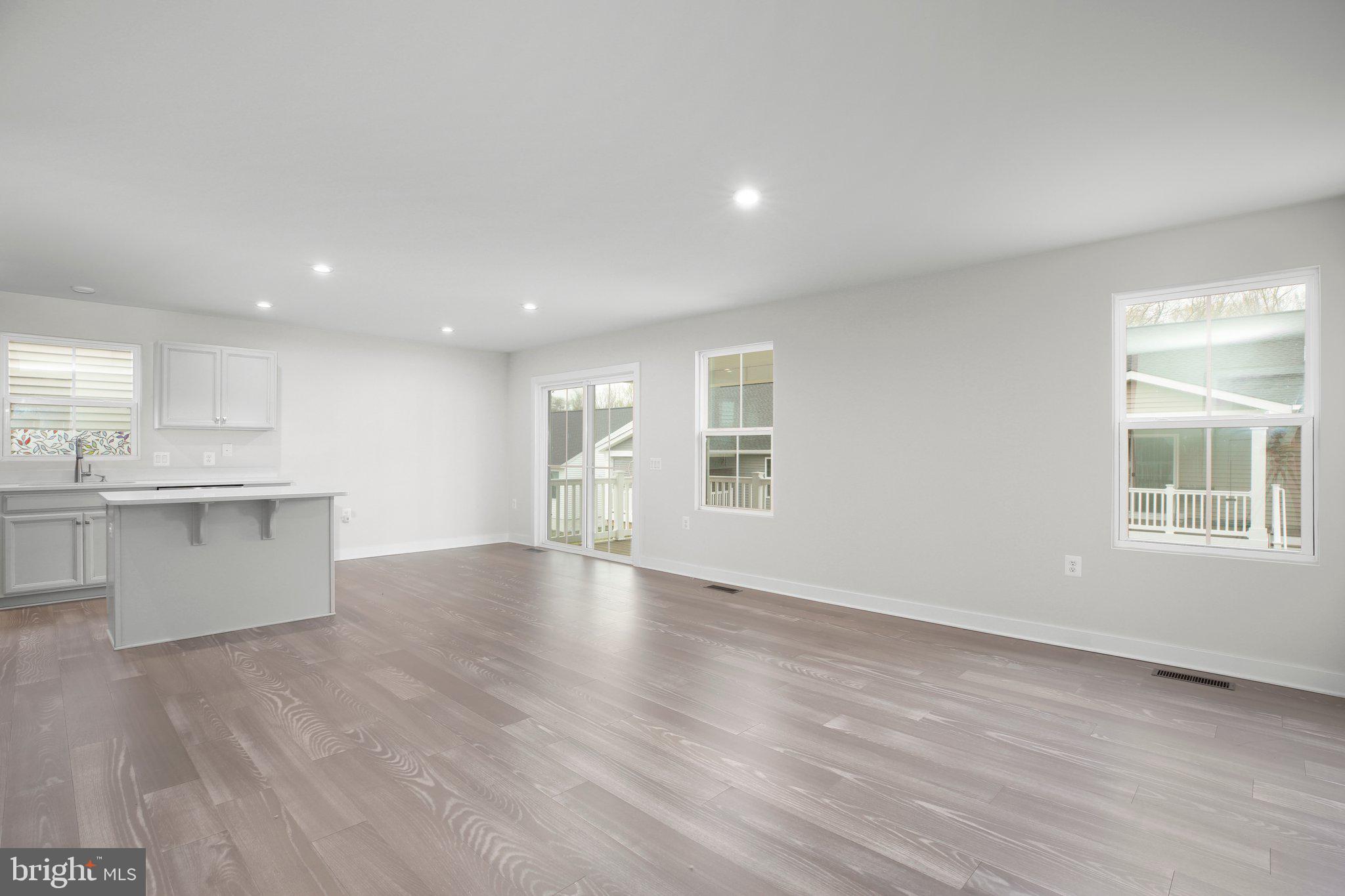 REGENCY AT CHANCELLORSVILLE NORTH - Residential