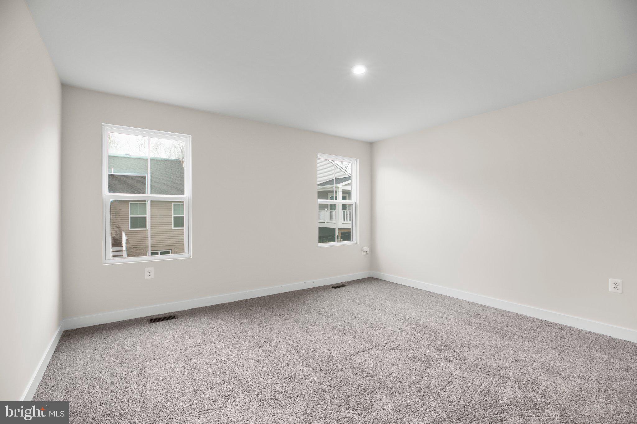 REGENCY AT CHANCELLORSVILLE NORTH - Residential