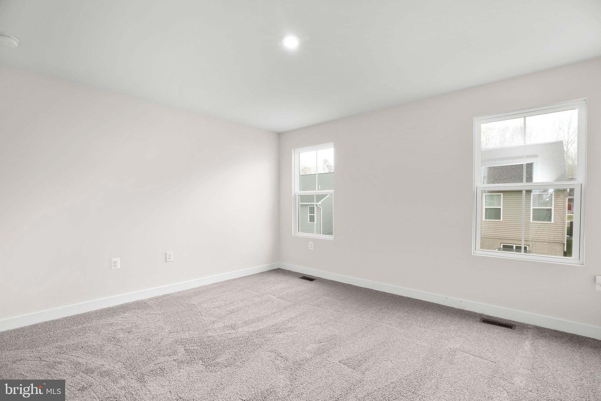 REGENCY AT CHANCELLORSVILLE NORTH - Residential