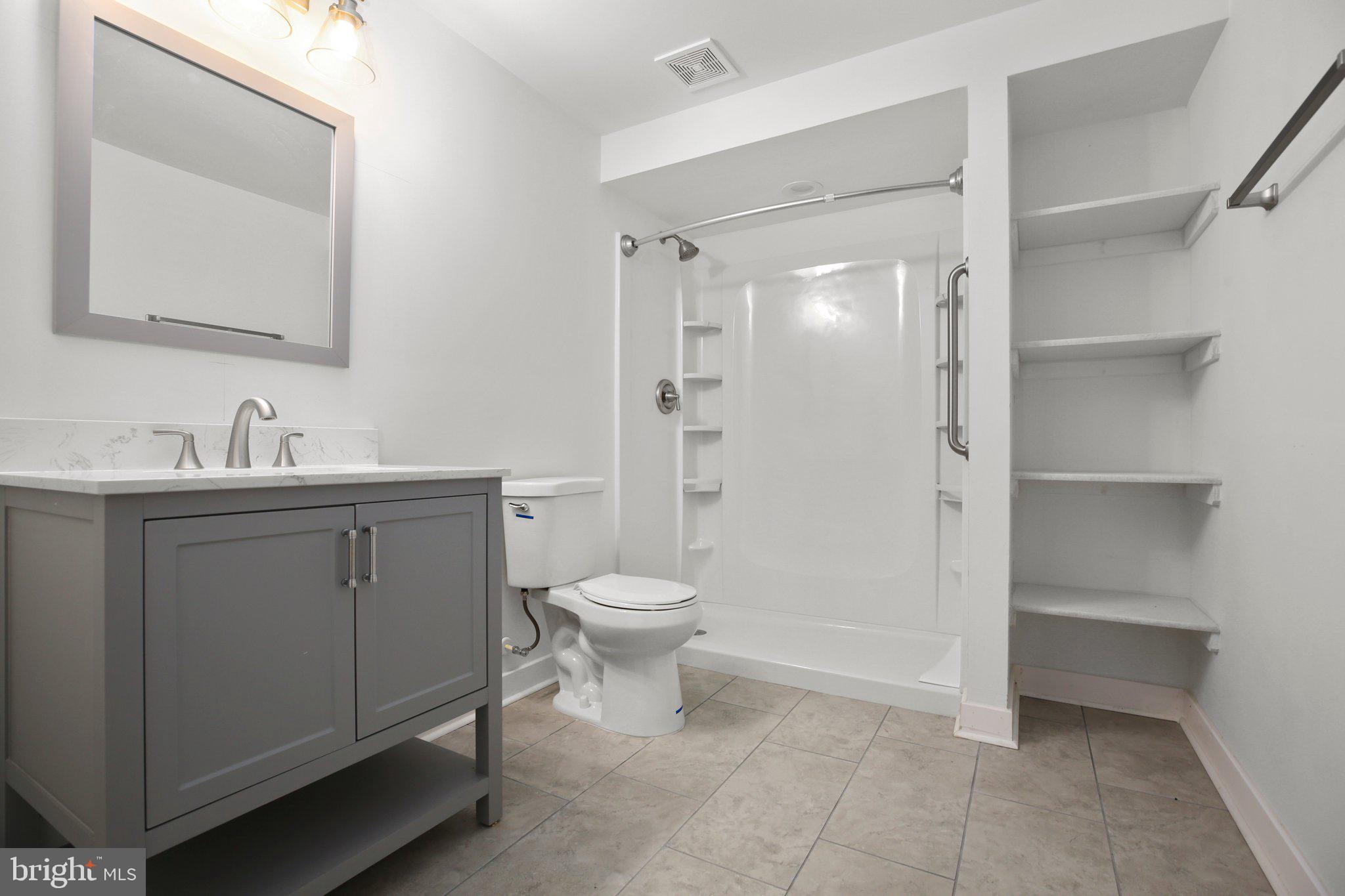 REGENCY AT CHANCELLORSVILLE NORTH - Residential