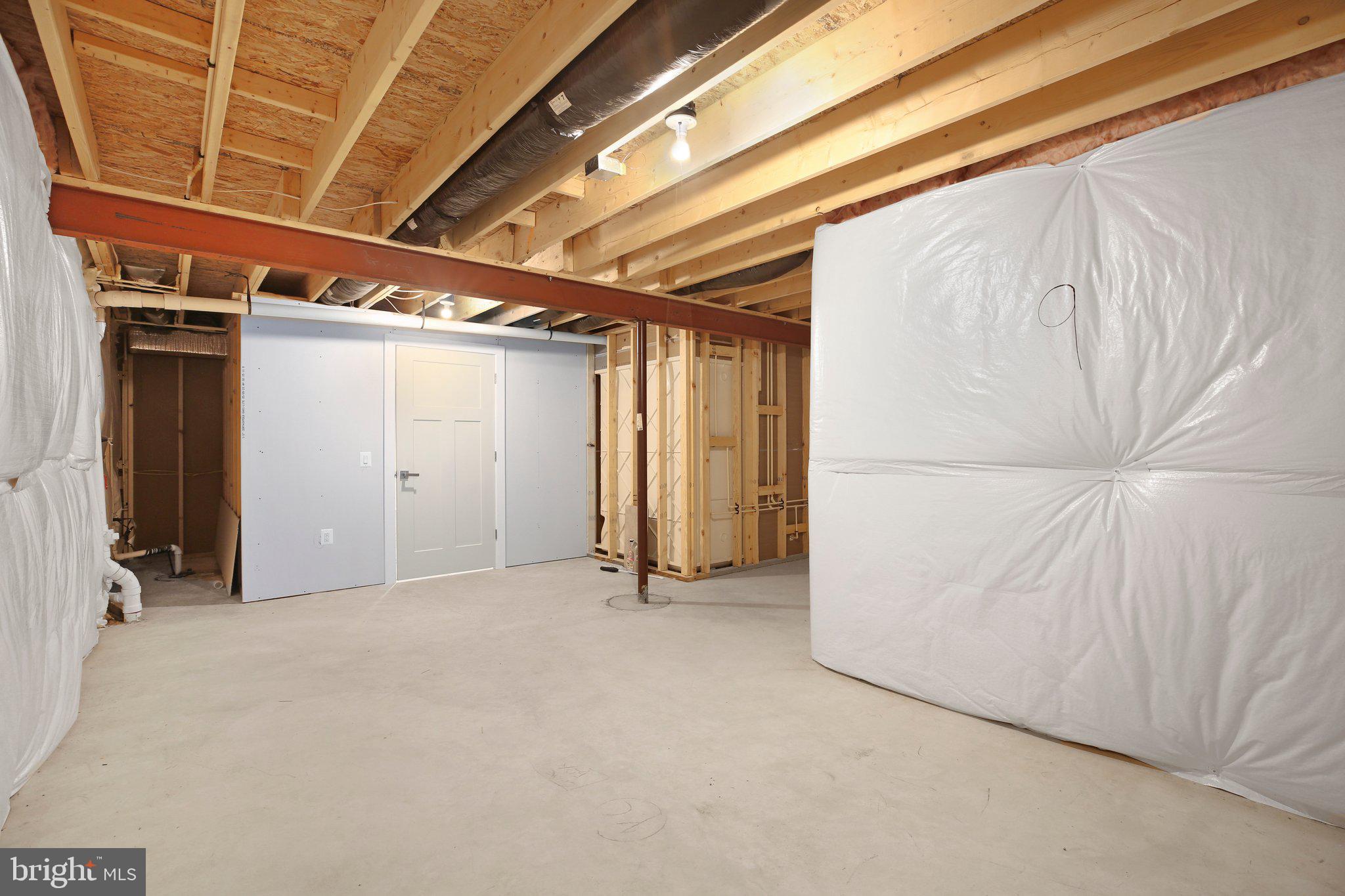 REGENCY AT CHANCELLORSVILLE NORTH - Residential