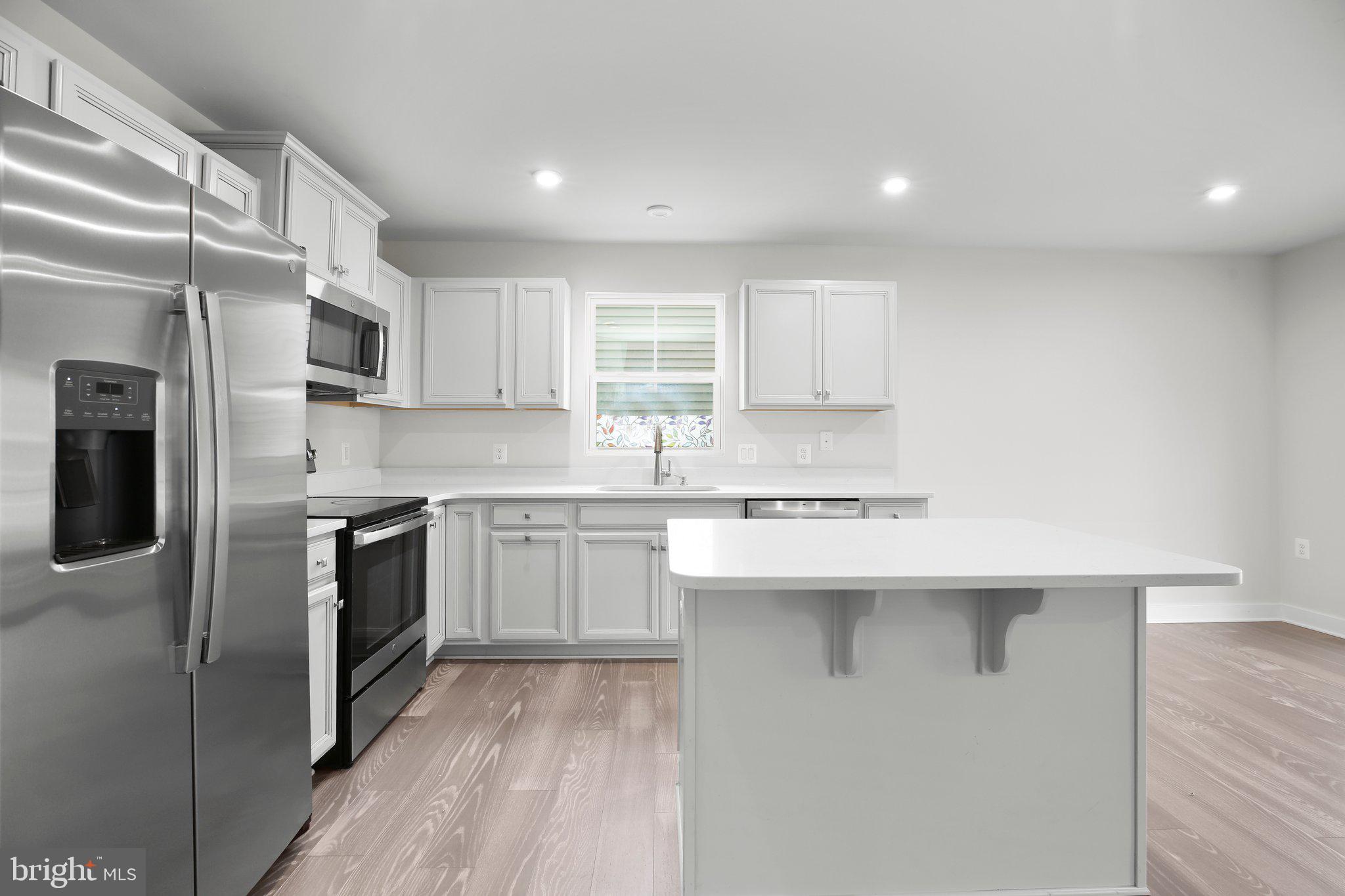 REGENCY AT CHANCELLORSVILLE NORTH - Residential