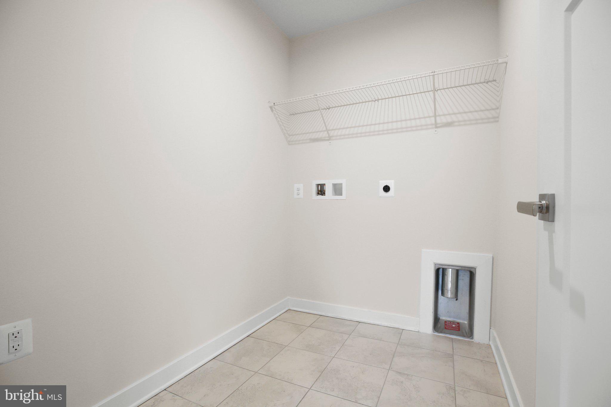 REGENCY AT CHANCELLORSVILLE NORTH - Residential