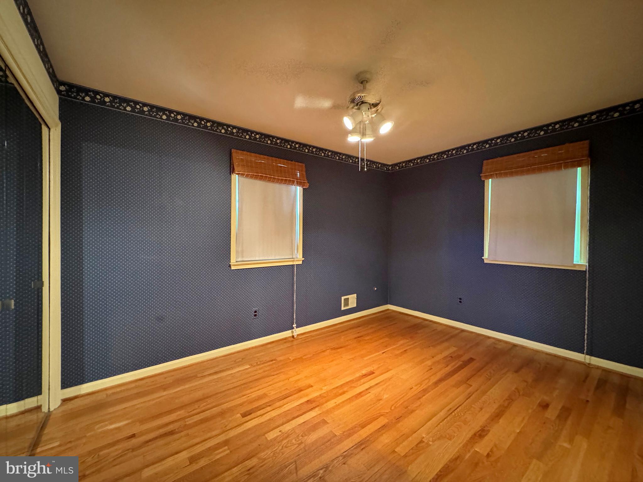 MOUNT CARMEL ESTATES - Residential