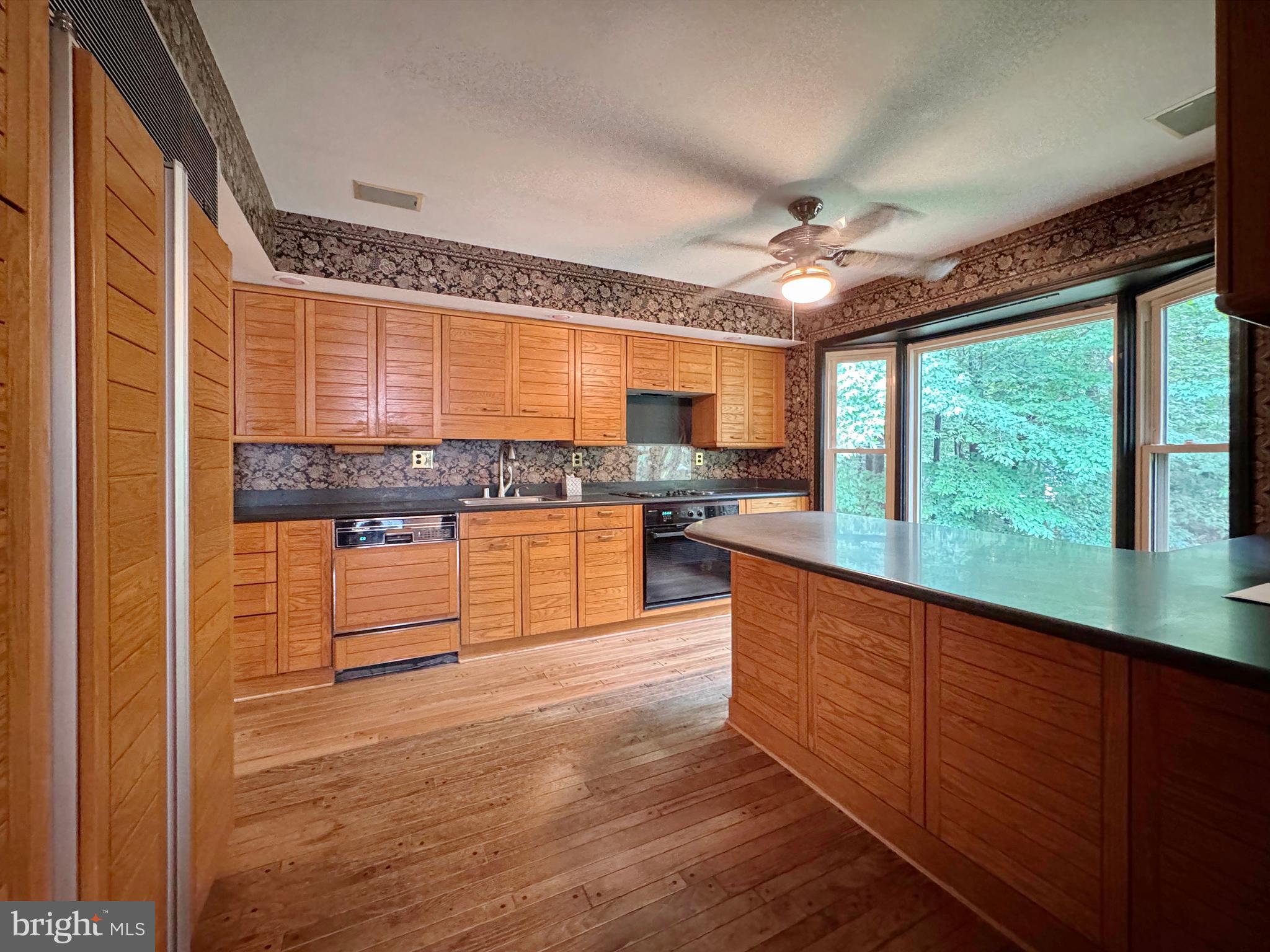 MOUNT CARMEL ESTATES - Residential