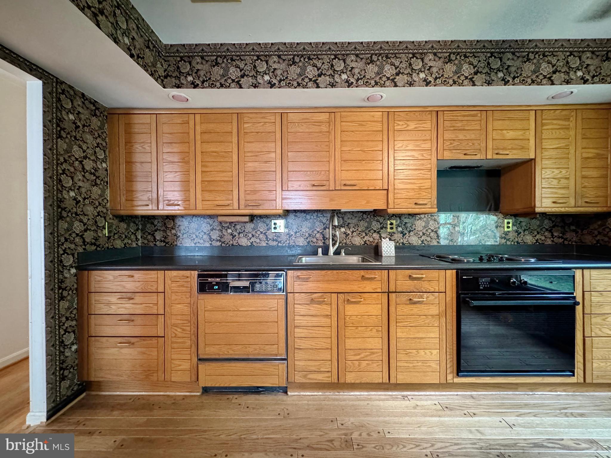 MOUNT CARMEL ESTATES - Residential