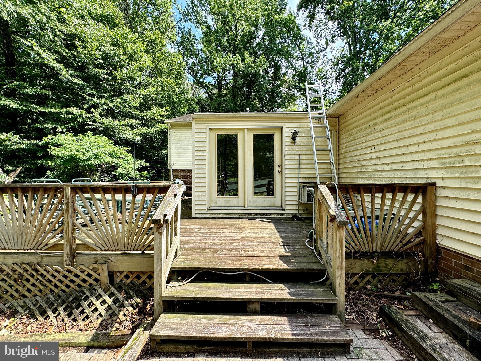 MOUNT CARMEL ESTATES - Residential