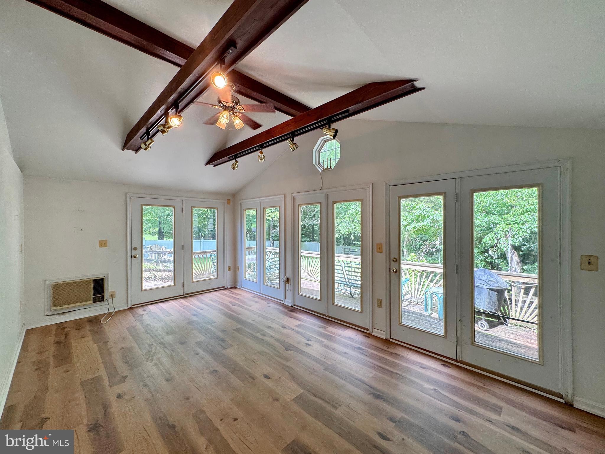 MOUNT CARMEL ESTATES - Residential