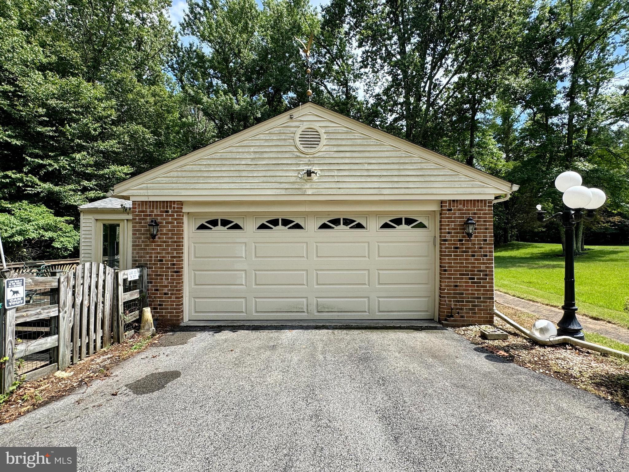 MOUNT CARMEL ESTATES - Residential