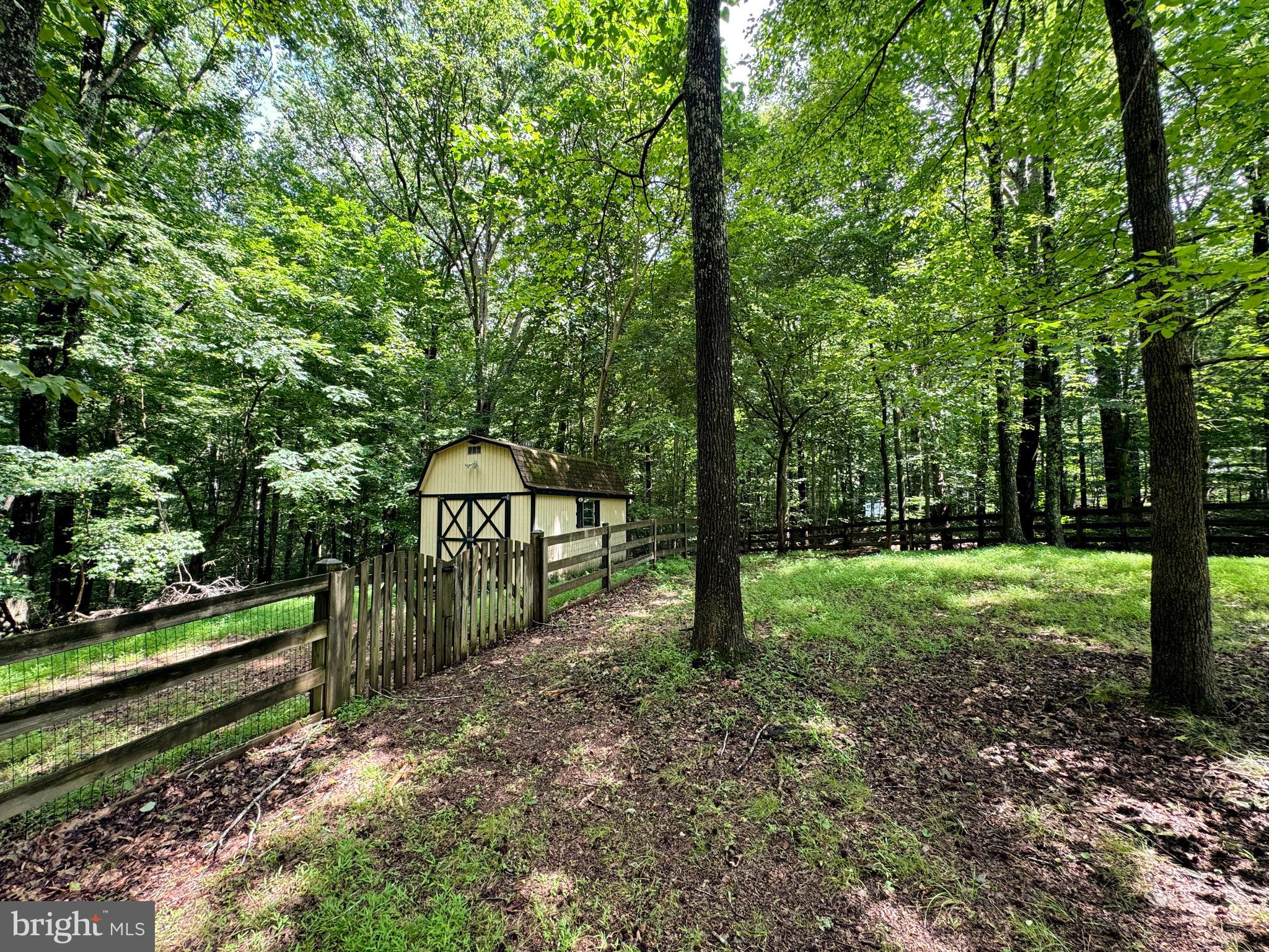 MOUNT CARMEL ESTATES - Residential