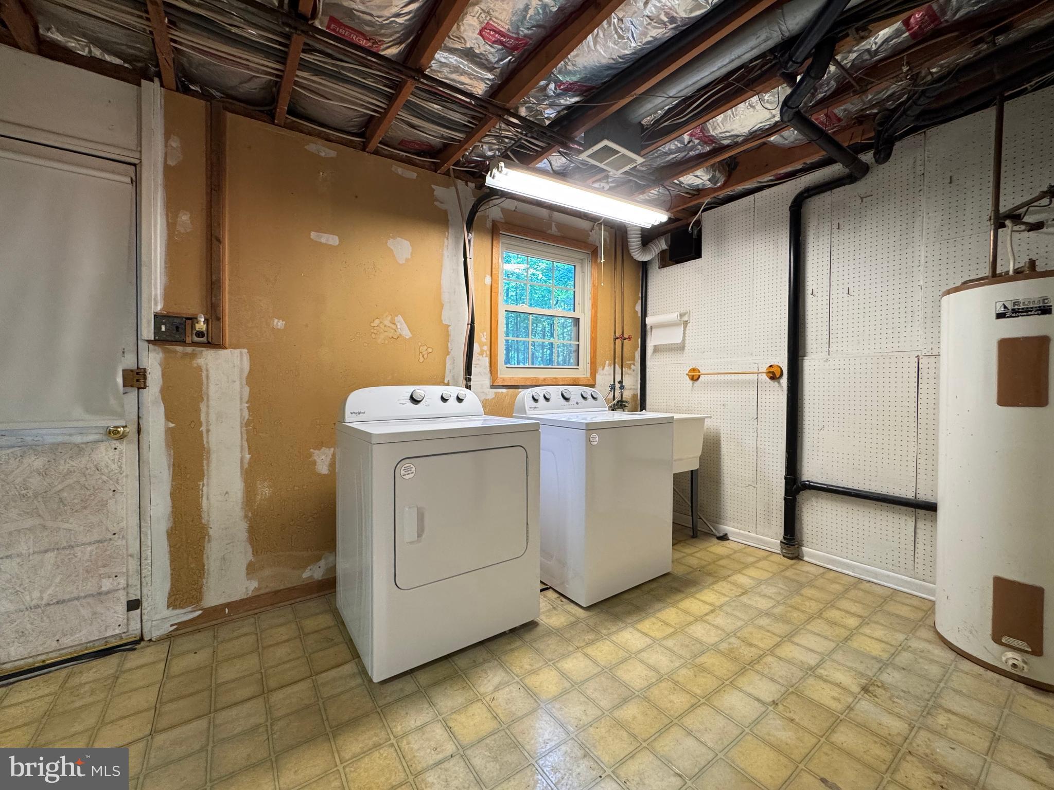 MOUNT CARMEL ESTATES - Residential