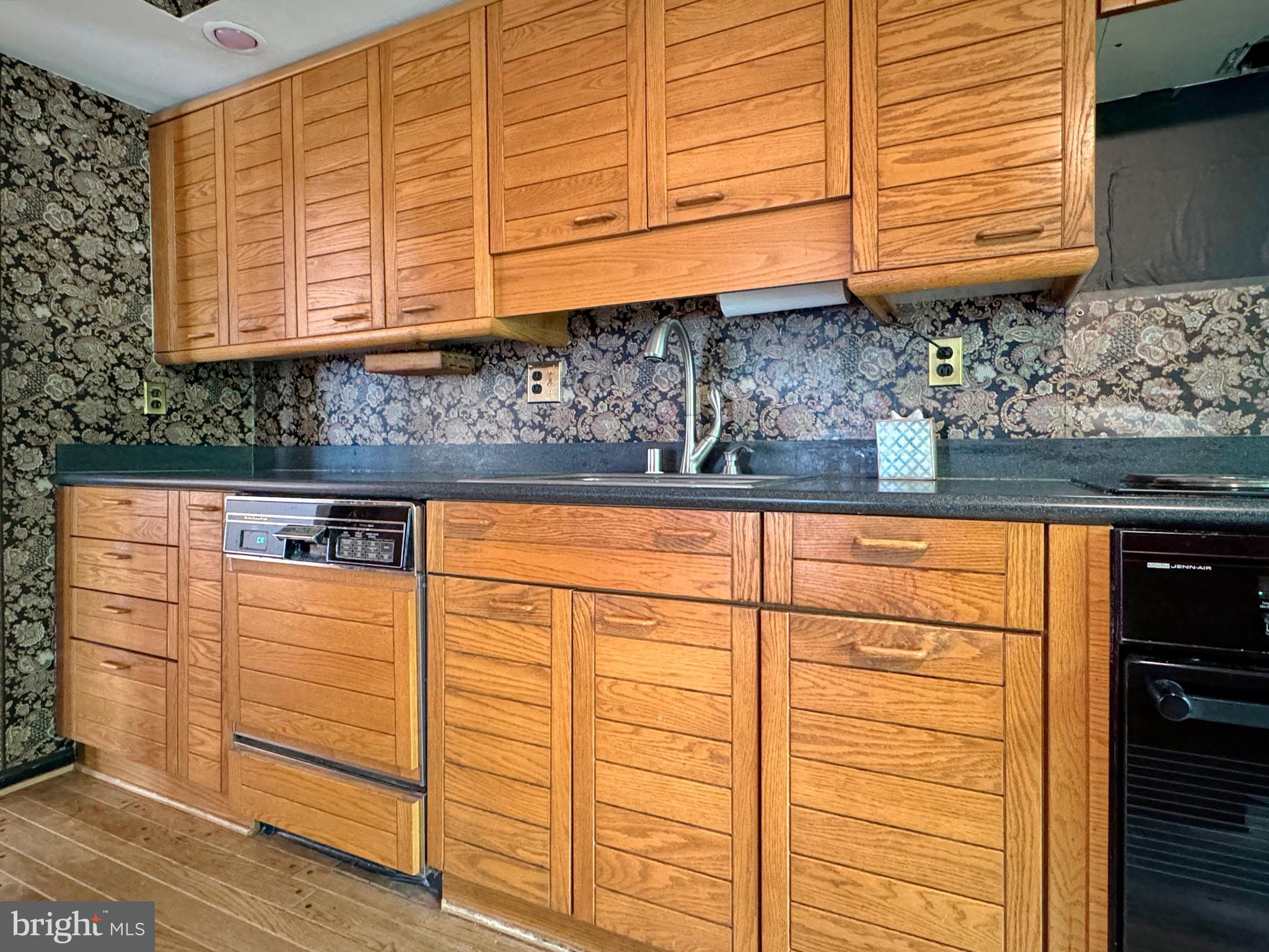 MOUNT CARMEL ESTATES - Residential