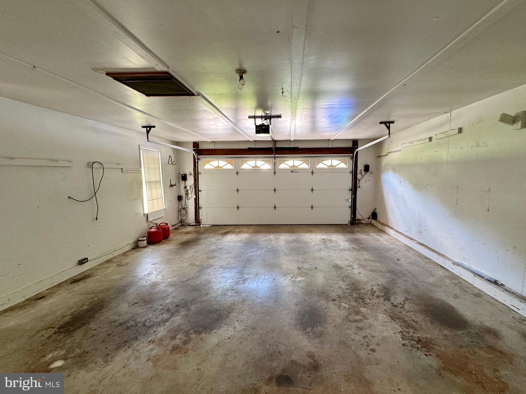 MOUNT CARMEL ESTATES - Residential