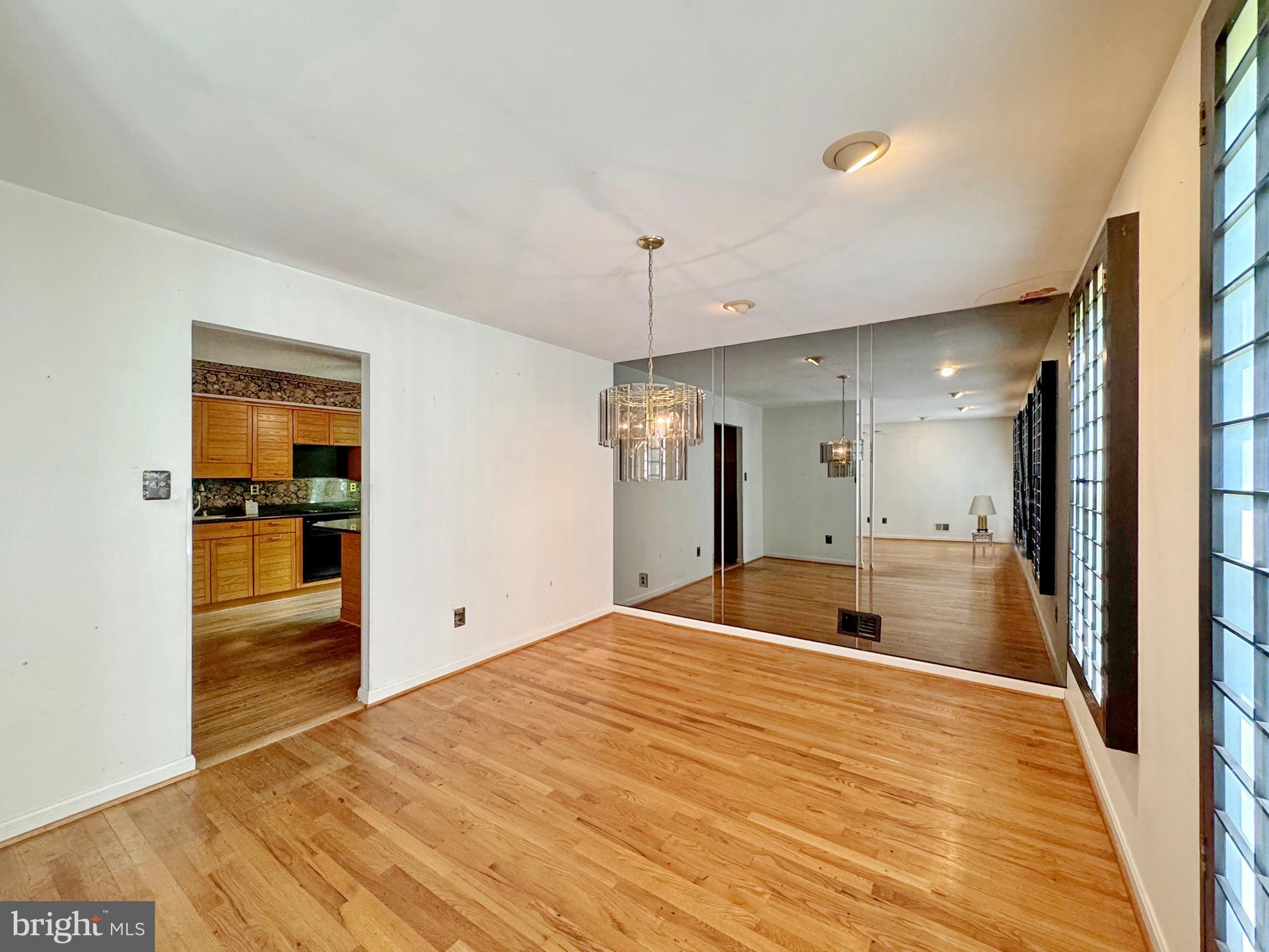 MOUNT CARMEL ESTATES - Residential