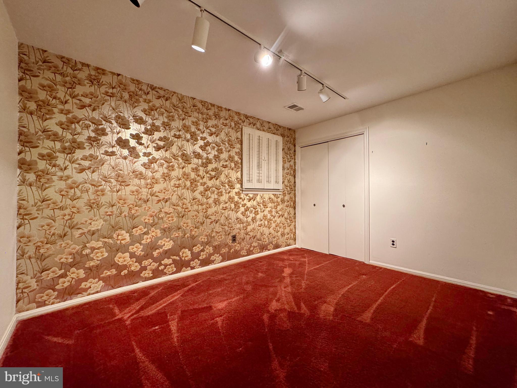 MOUNT CARMEL ESTATES - Residential