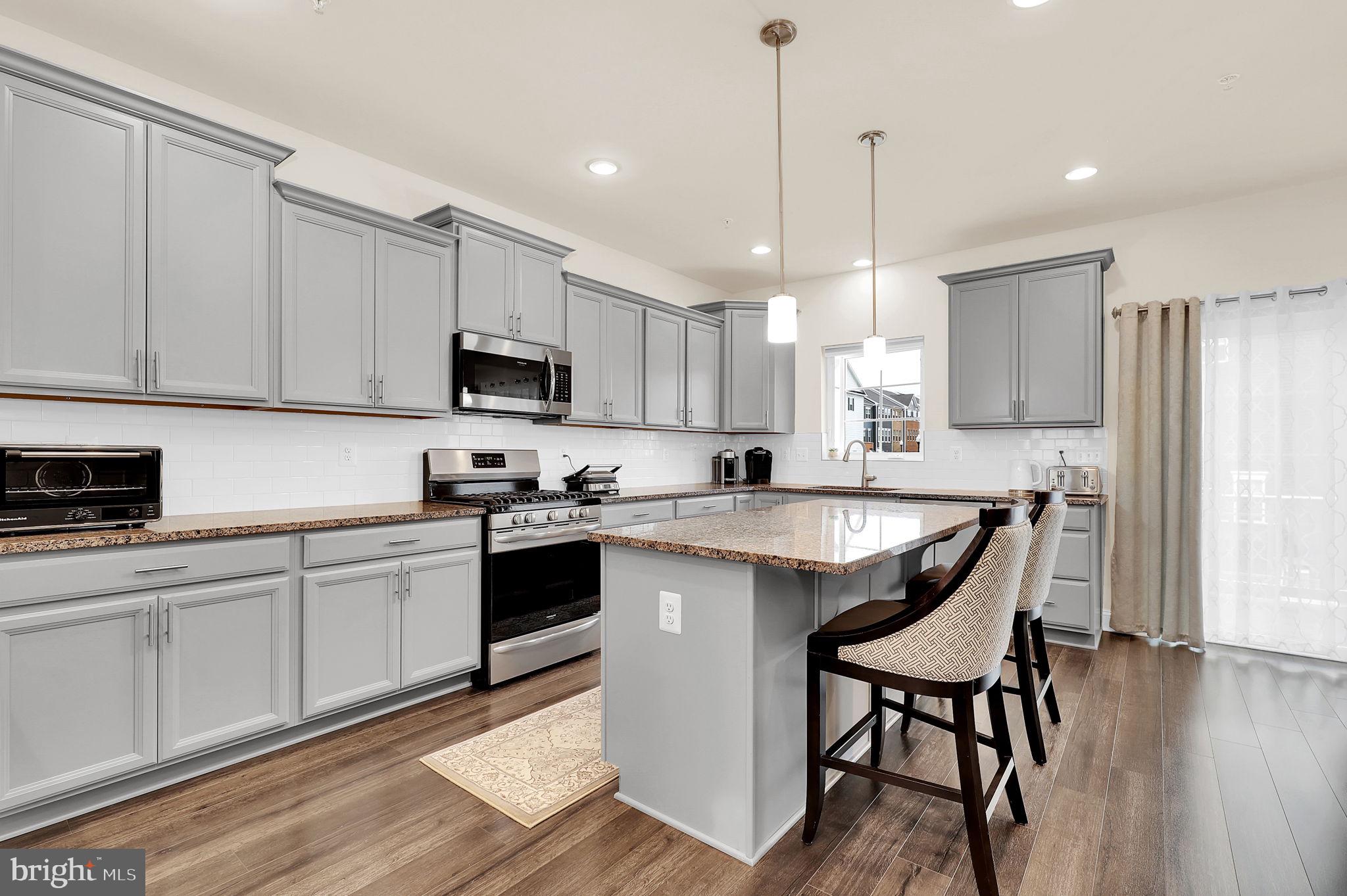 WESTVIEW SOUTH - Residential