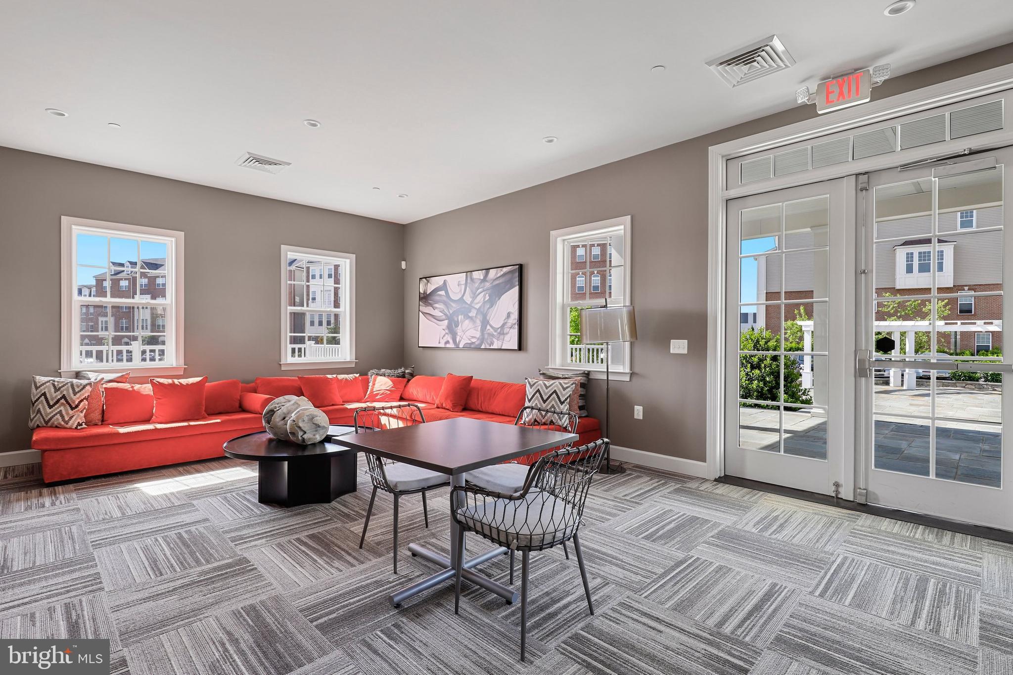 WESTVIEW SOUTH - Residential