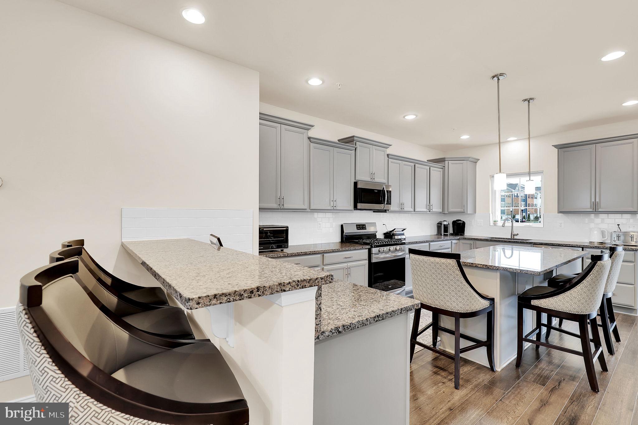 WESTVIEW SOUTH - Residential