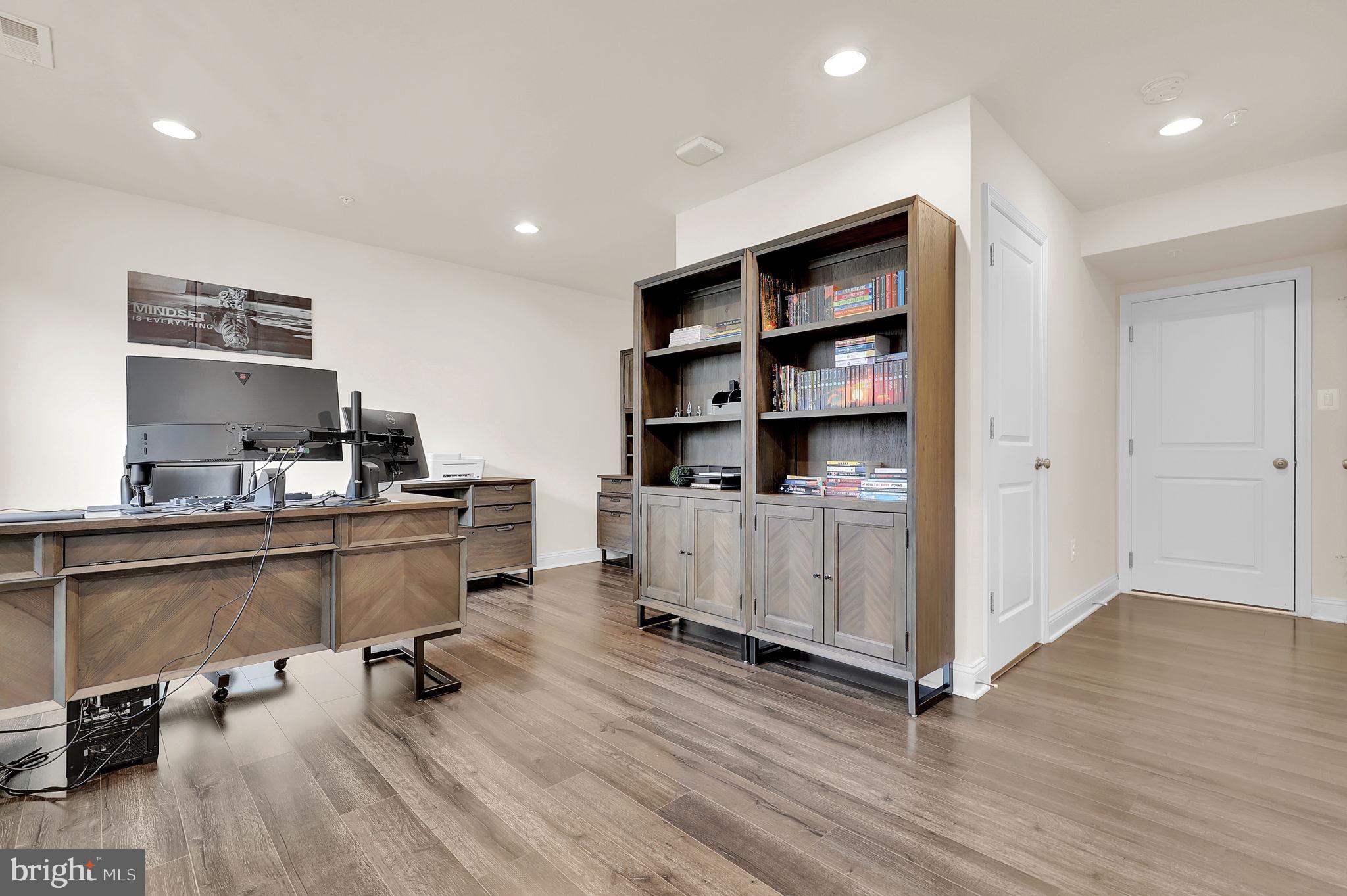 WESTVIEW SOUTH - Residential