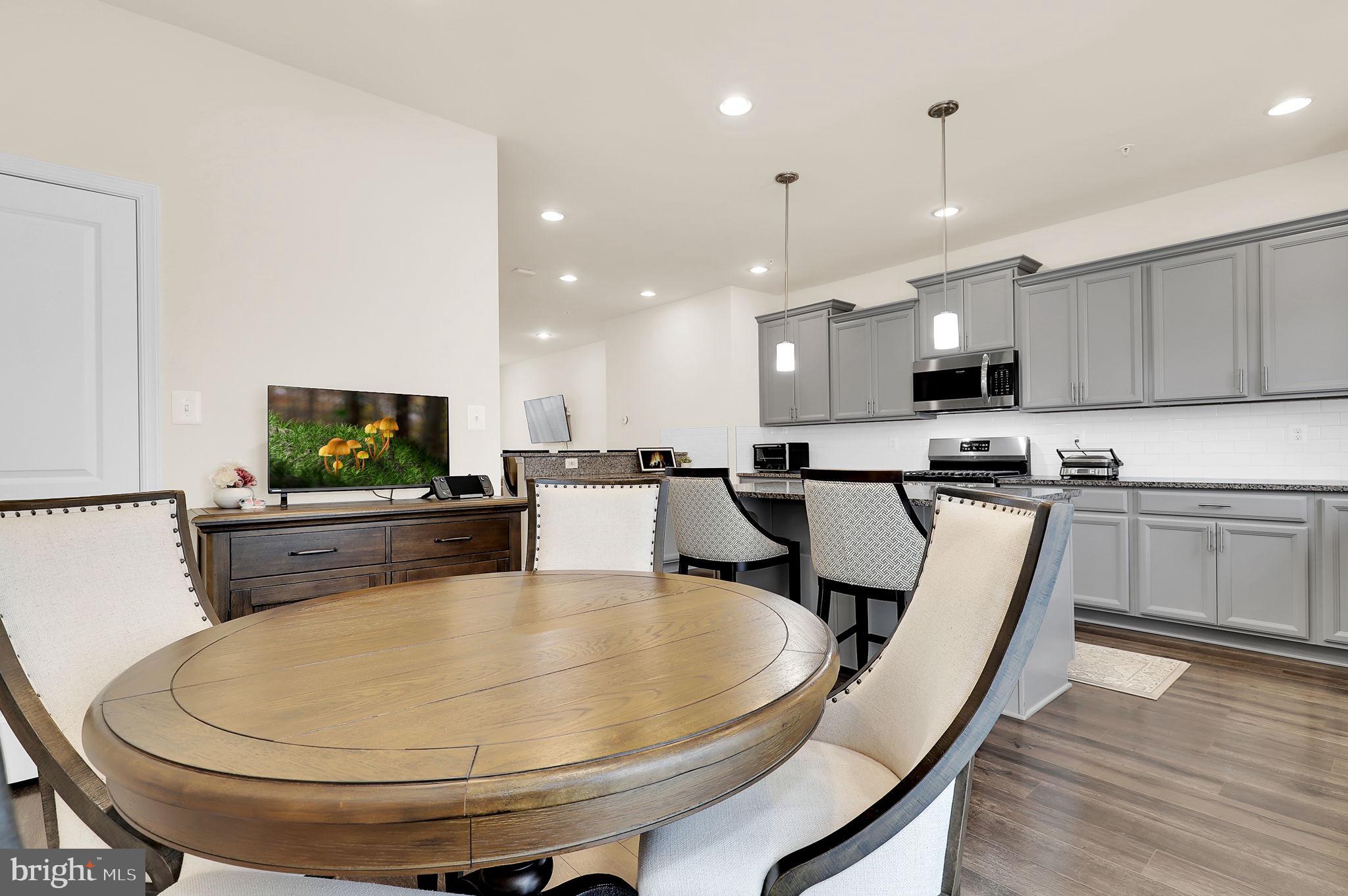 WESTVIEW SOUTH - Residential