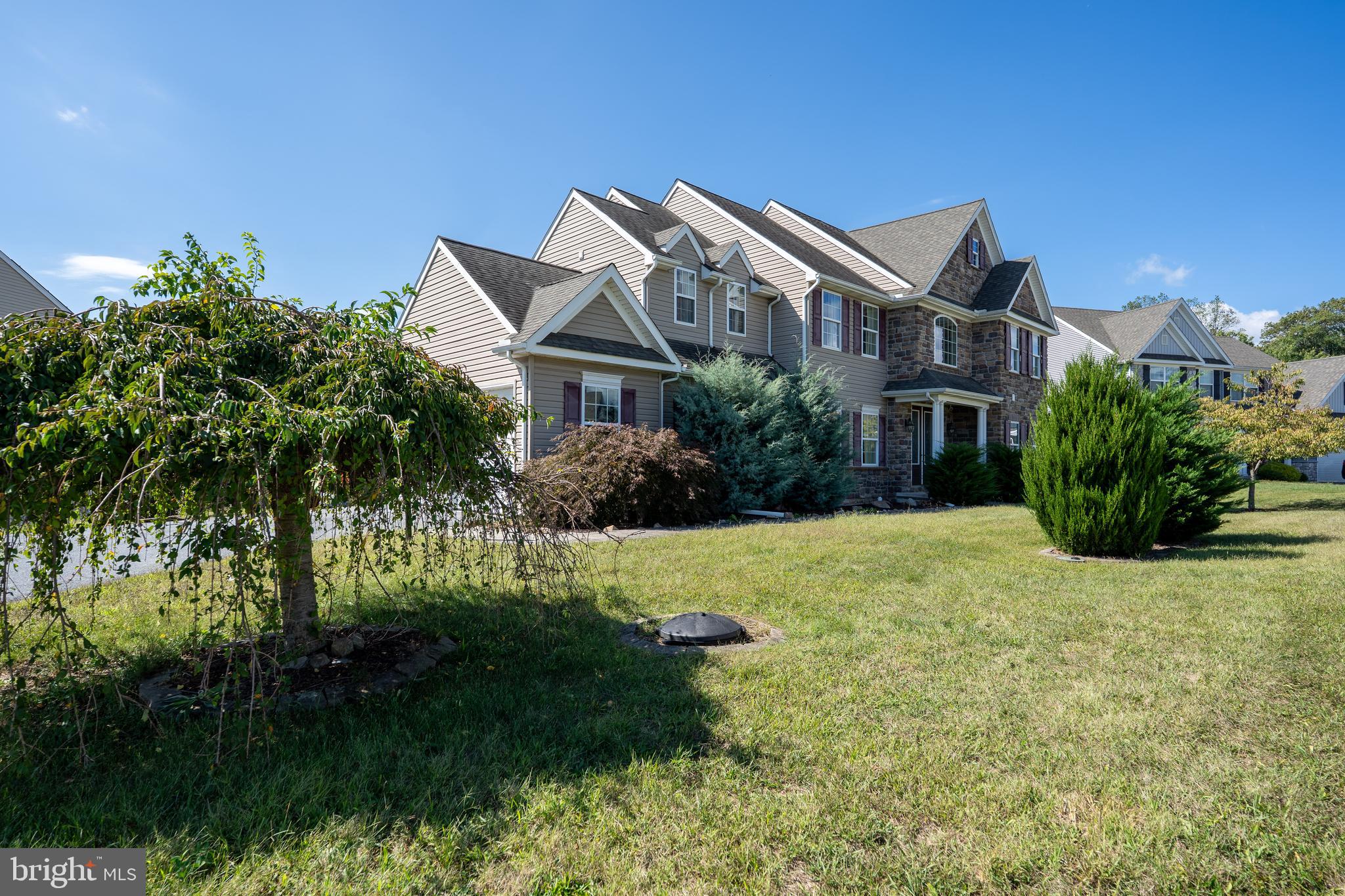 1724 AMBROSIA CIRCLE