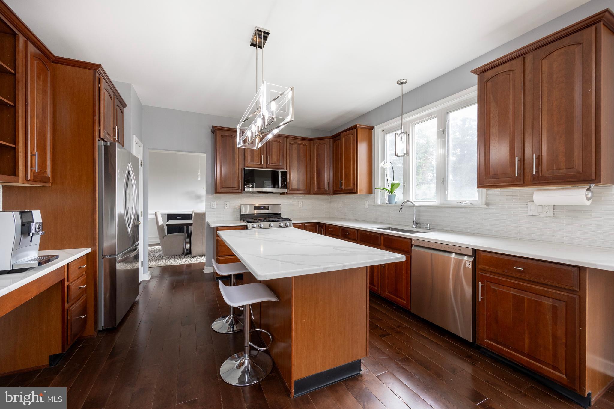 STONEGATE - Residential