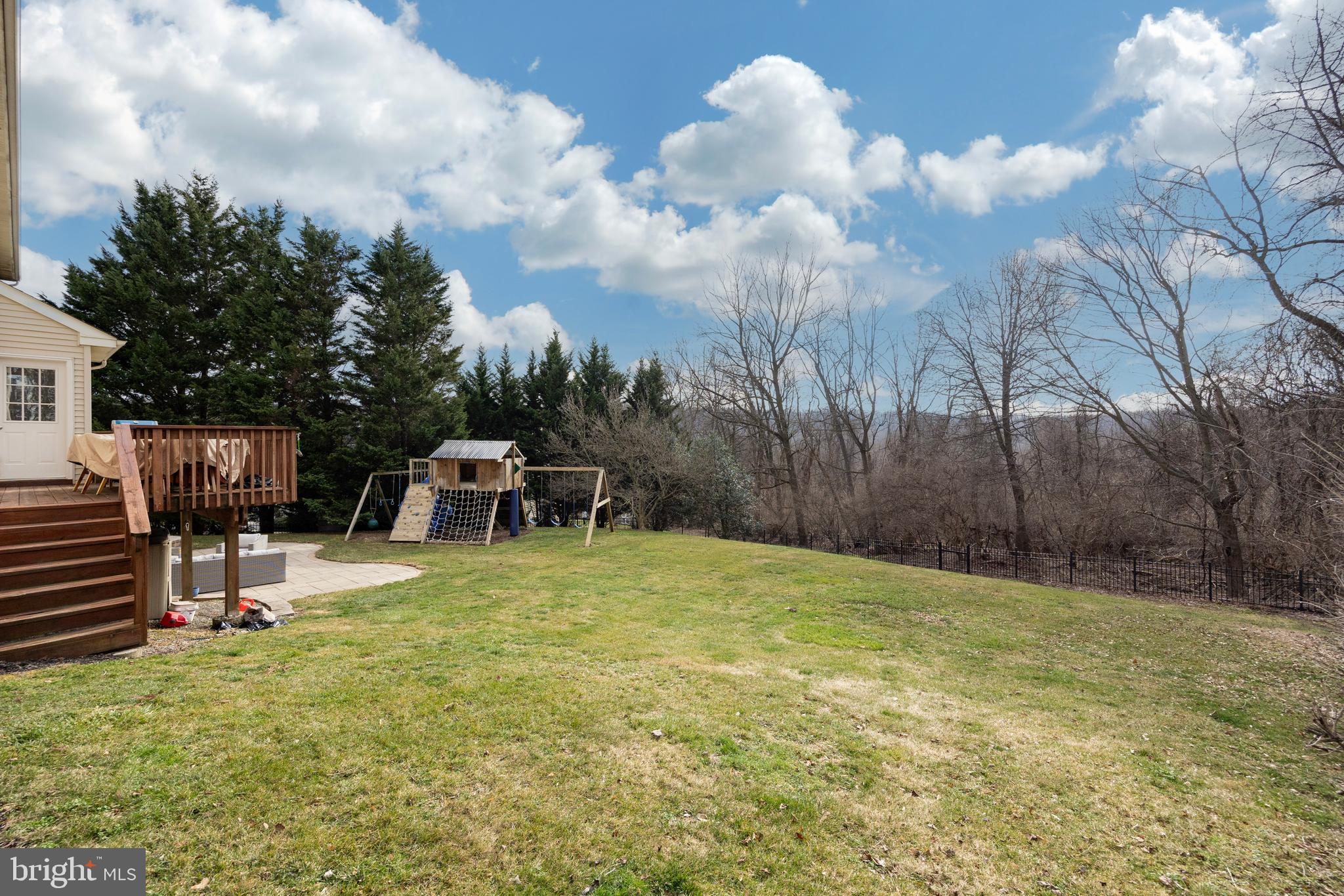 STONEGATE - Residential