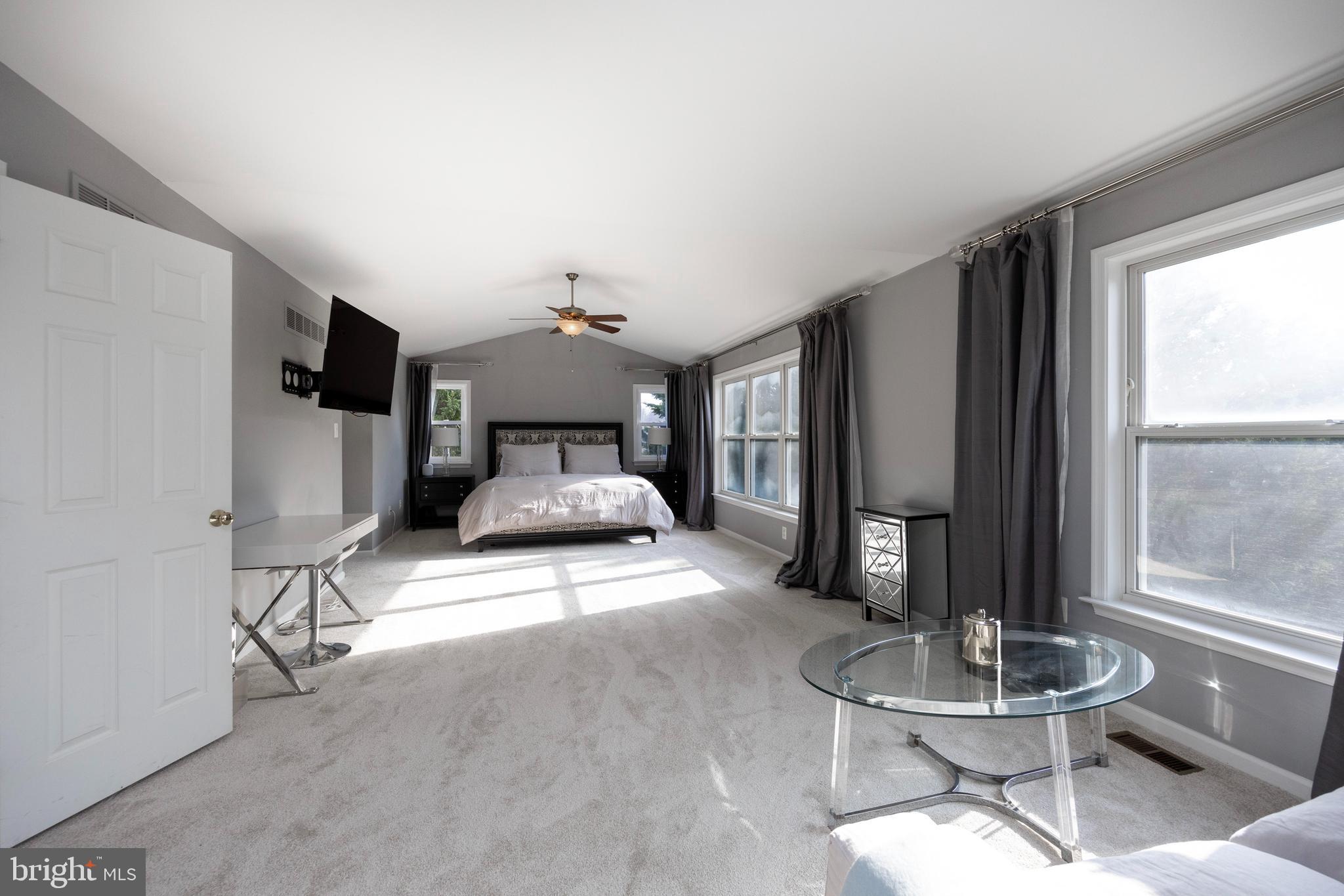 STONEGATE - Residential