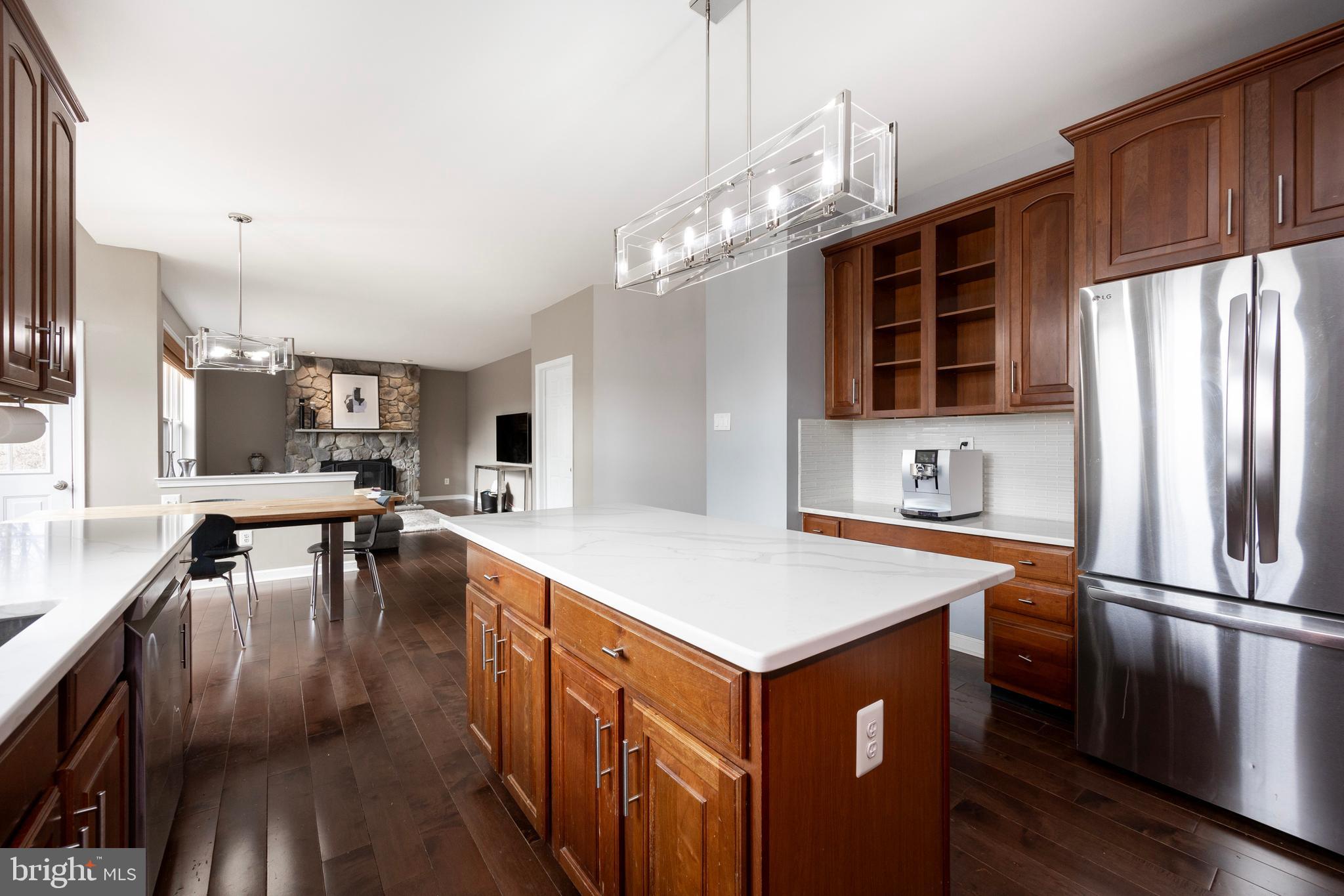 STONEGATE - Residential