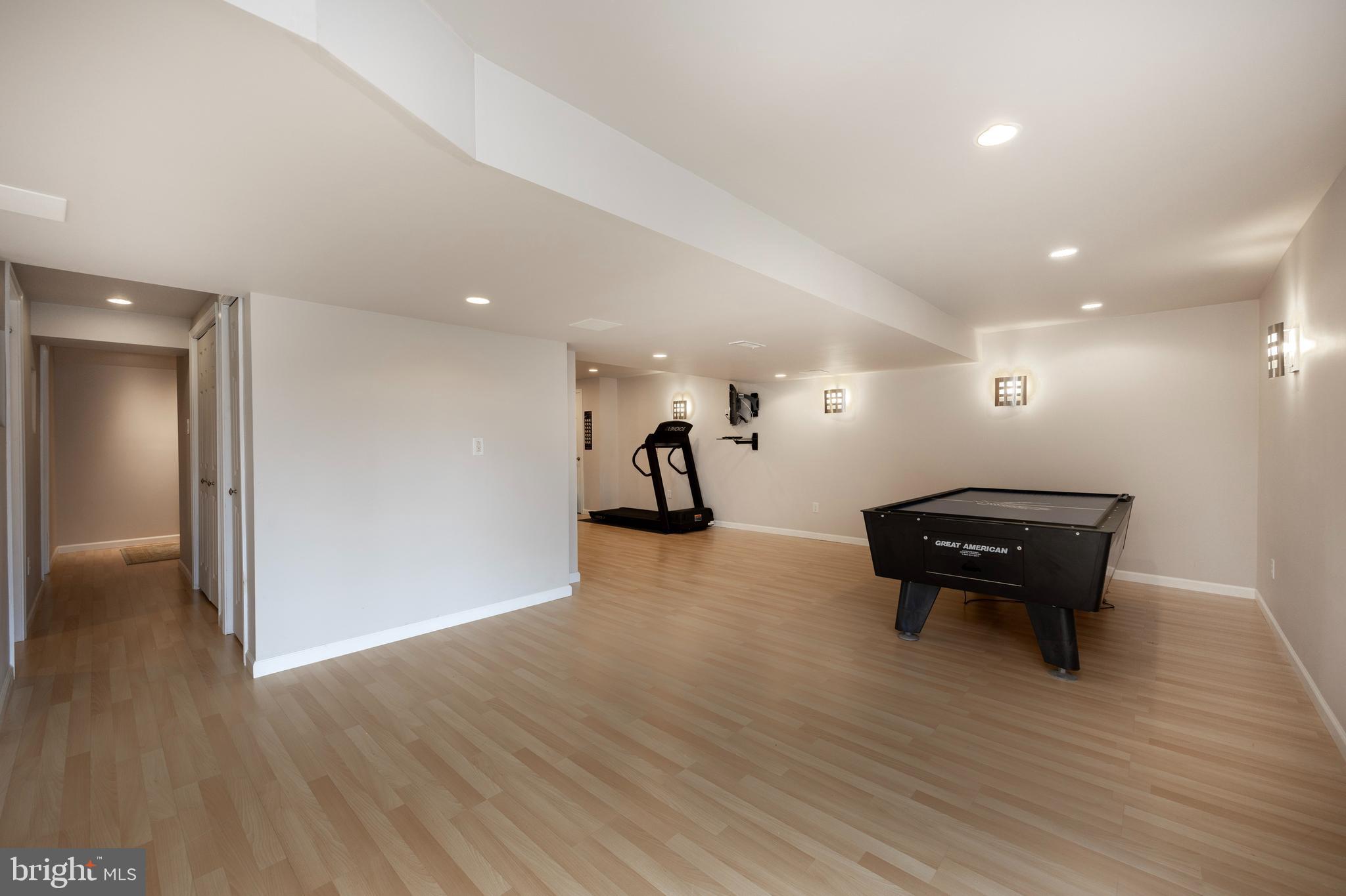 STONEGATE - Residential