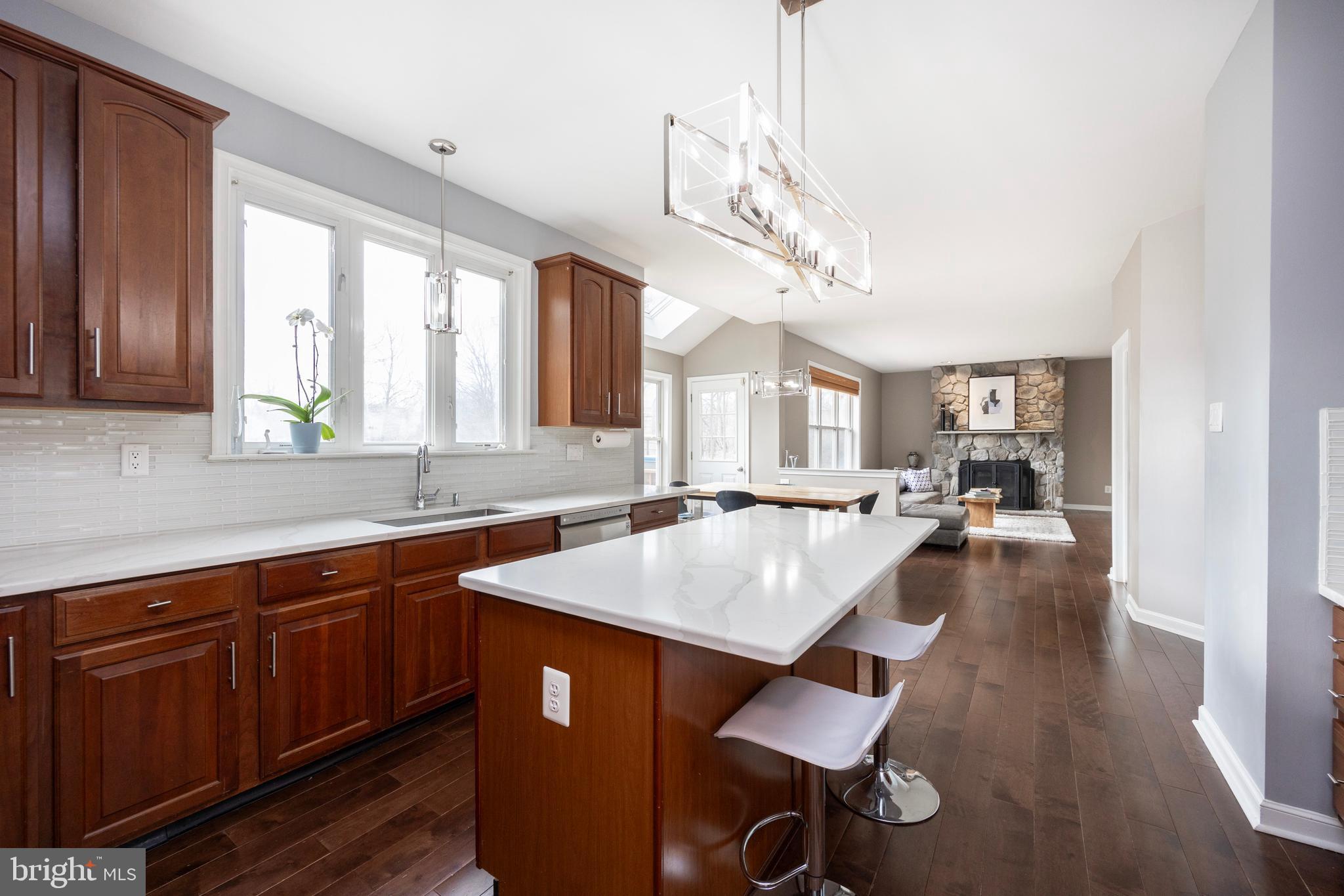 STONEGATE - Residential