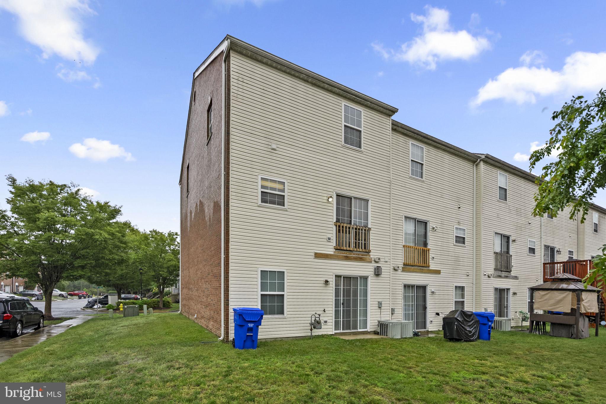 STANFORD SUB - Residential