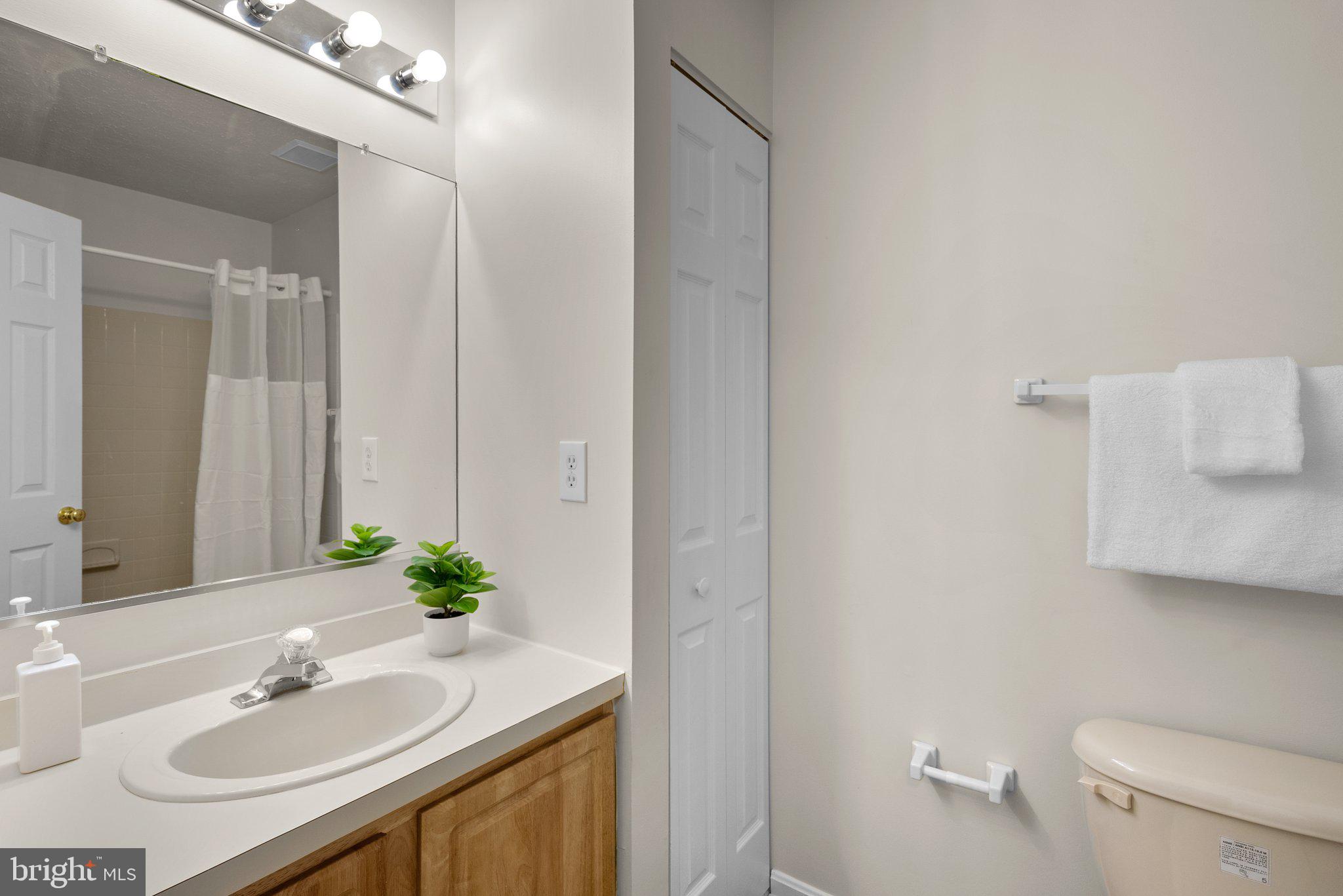 STANFORD SUB - Residential