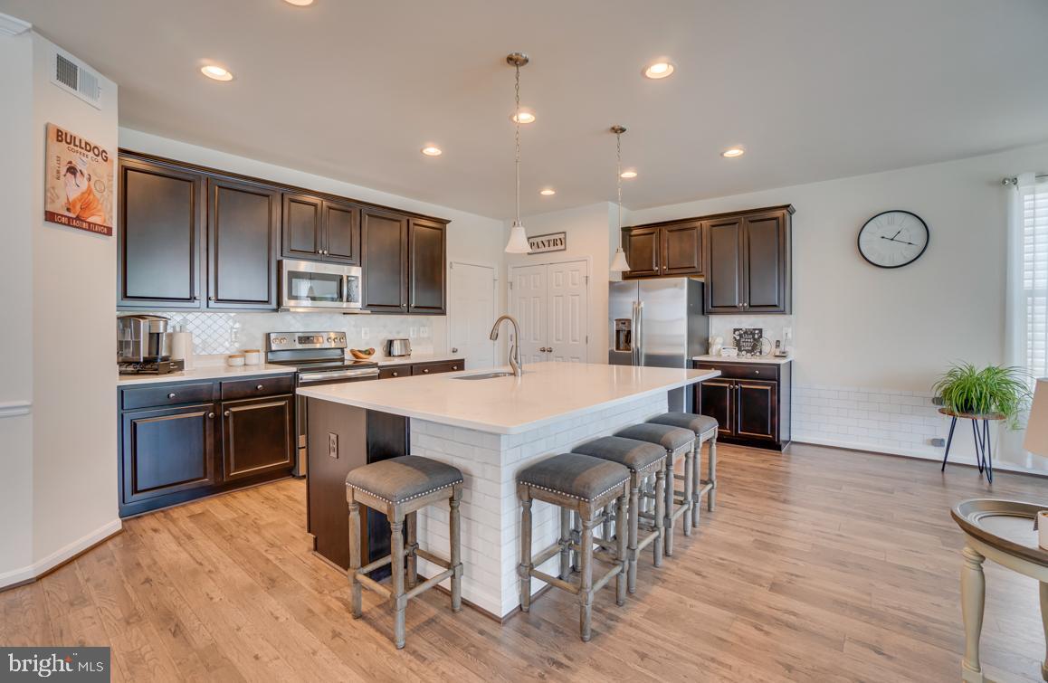 EMBREY MILL - Residential Lease