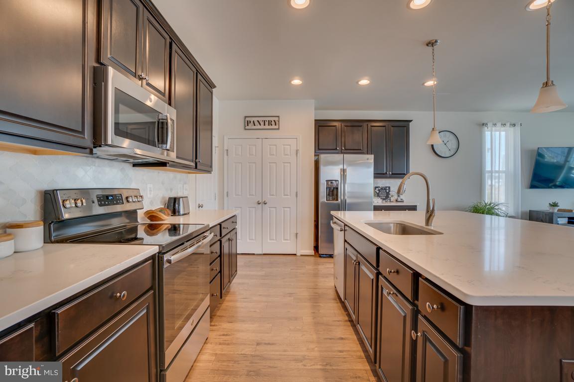 EMBREY MILL - Residential Lease