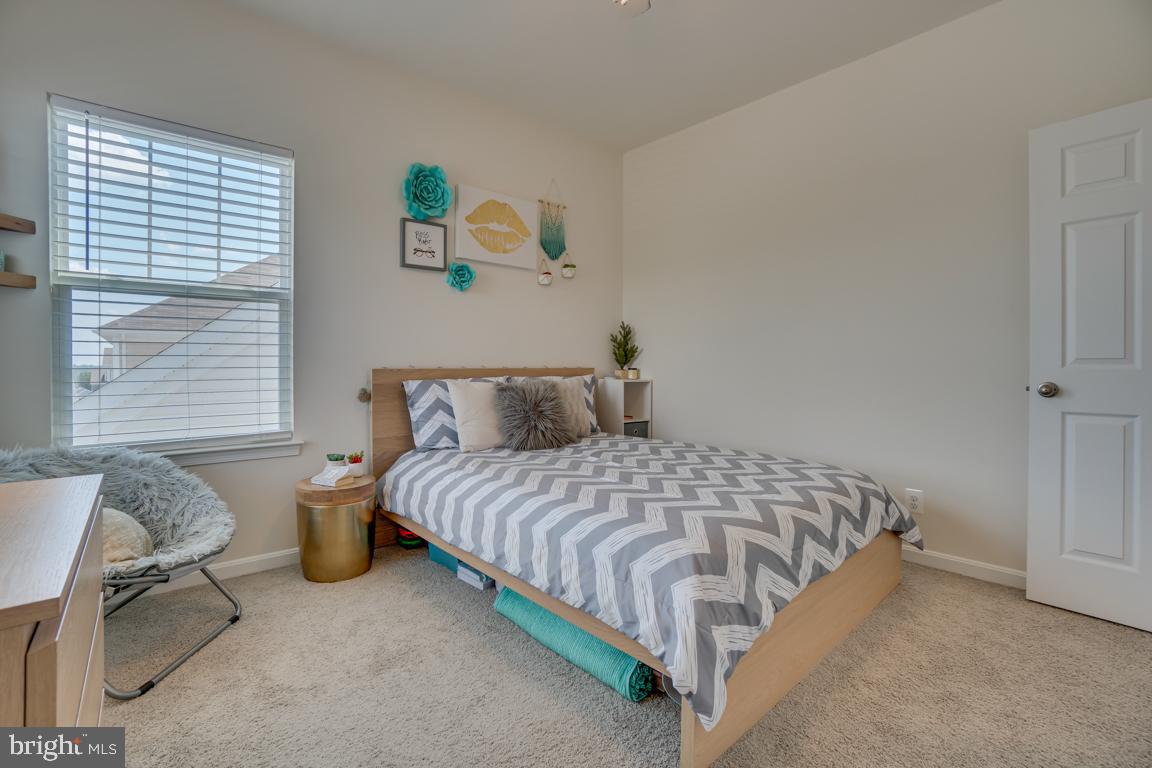 EMBREY MILL - Residential Lease