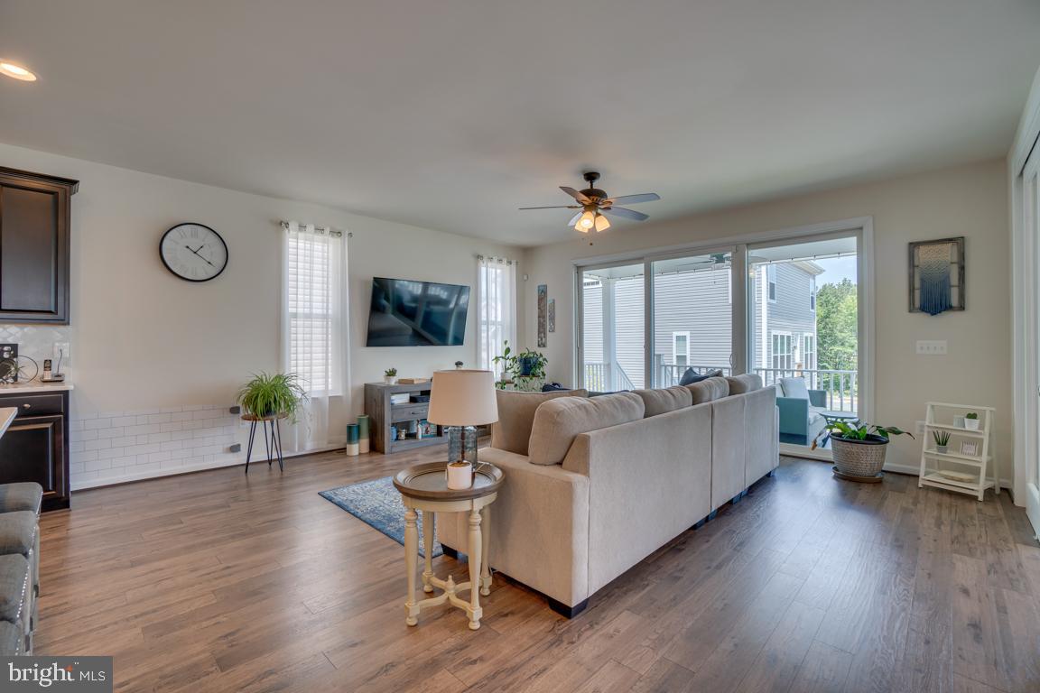 EMBREY MILL - Residential Lease