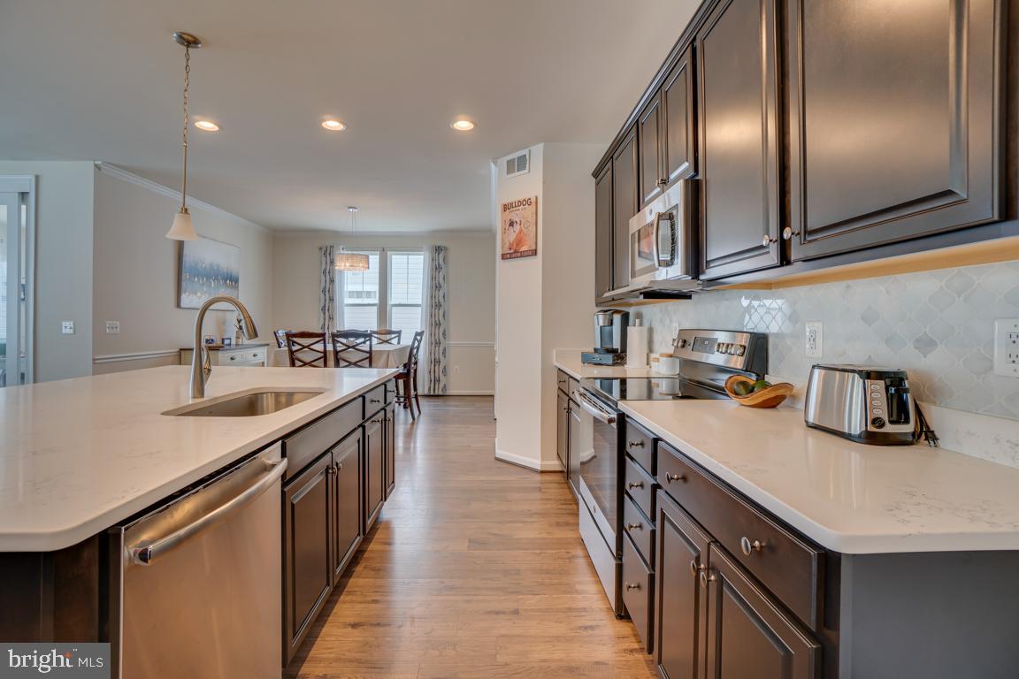 EMBREY MILL - Residential Lease